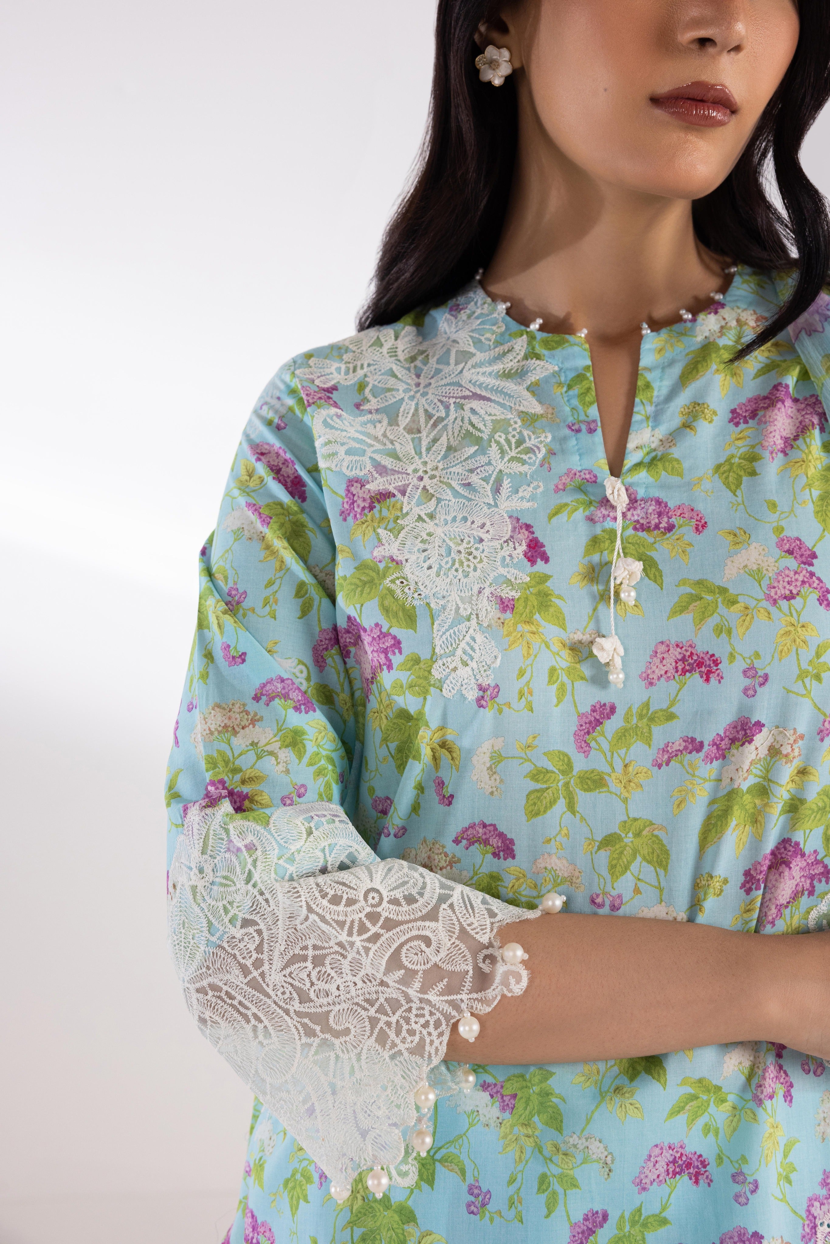 Stitched Muzlin Lawn Suit Main image