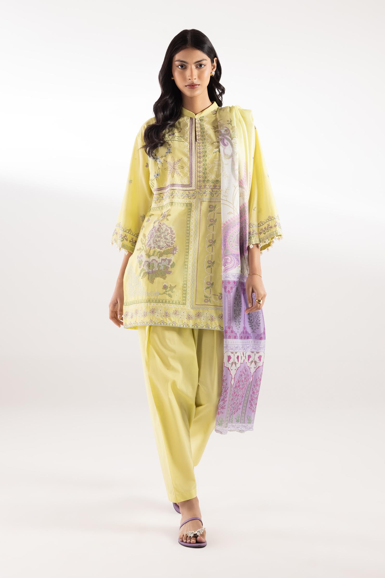 Stitched Muzlin Lawn Suit Main image