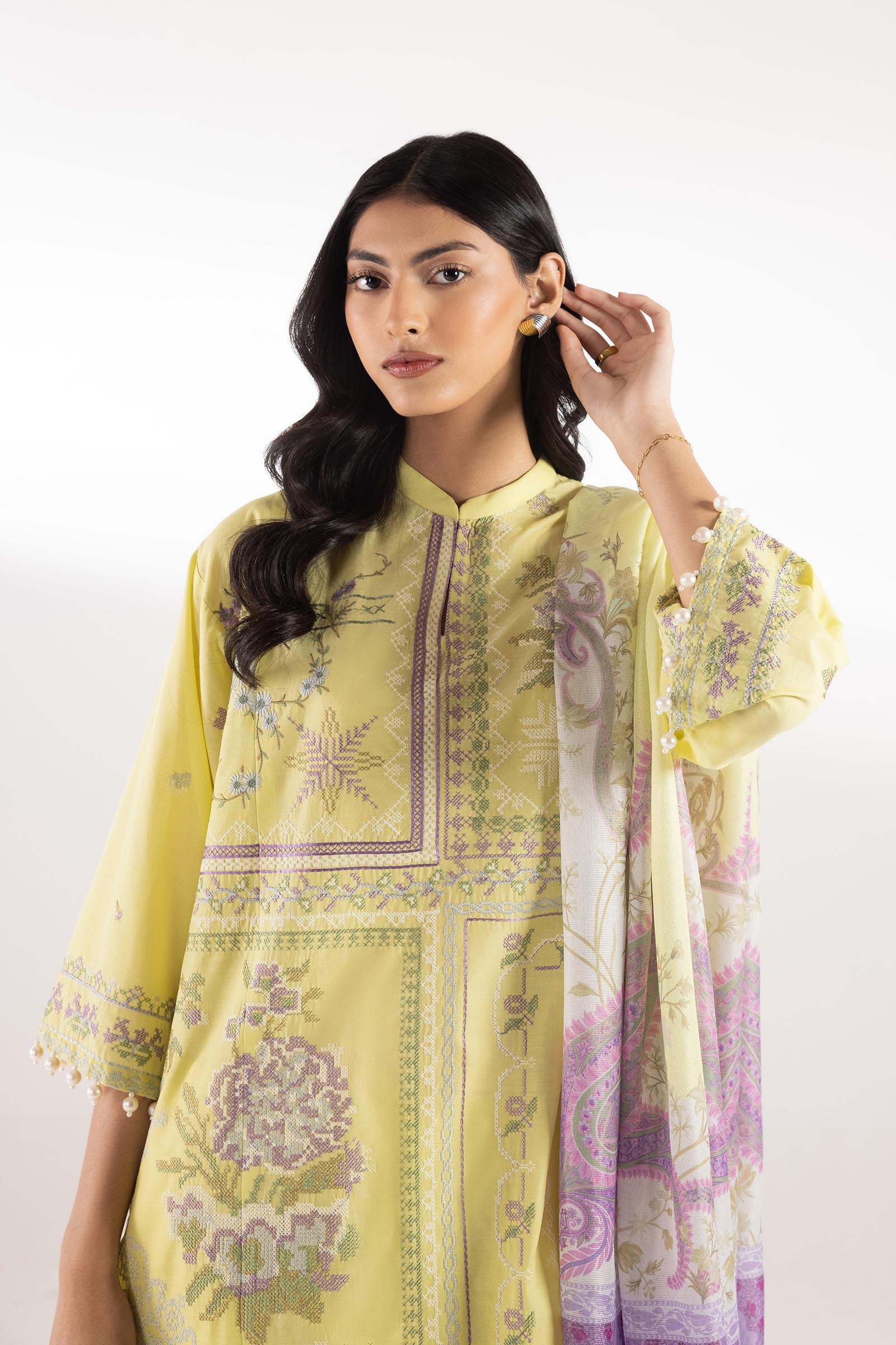 Stitched Muzlin Lawn Suit Secondary image