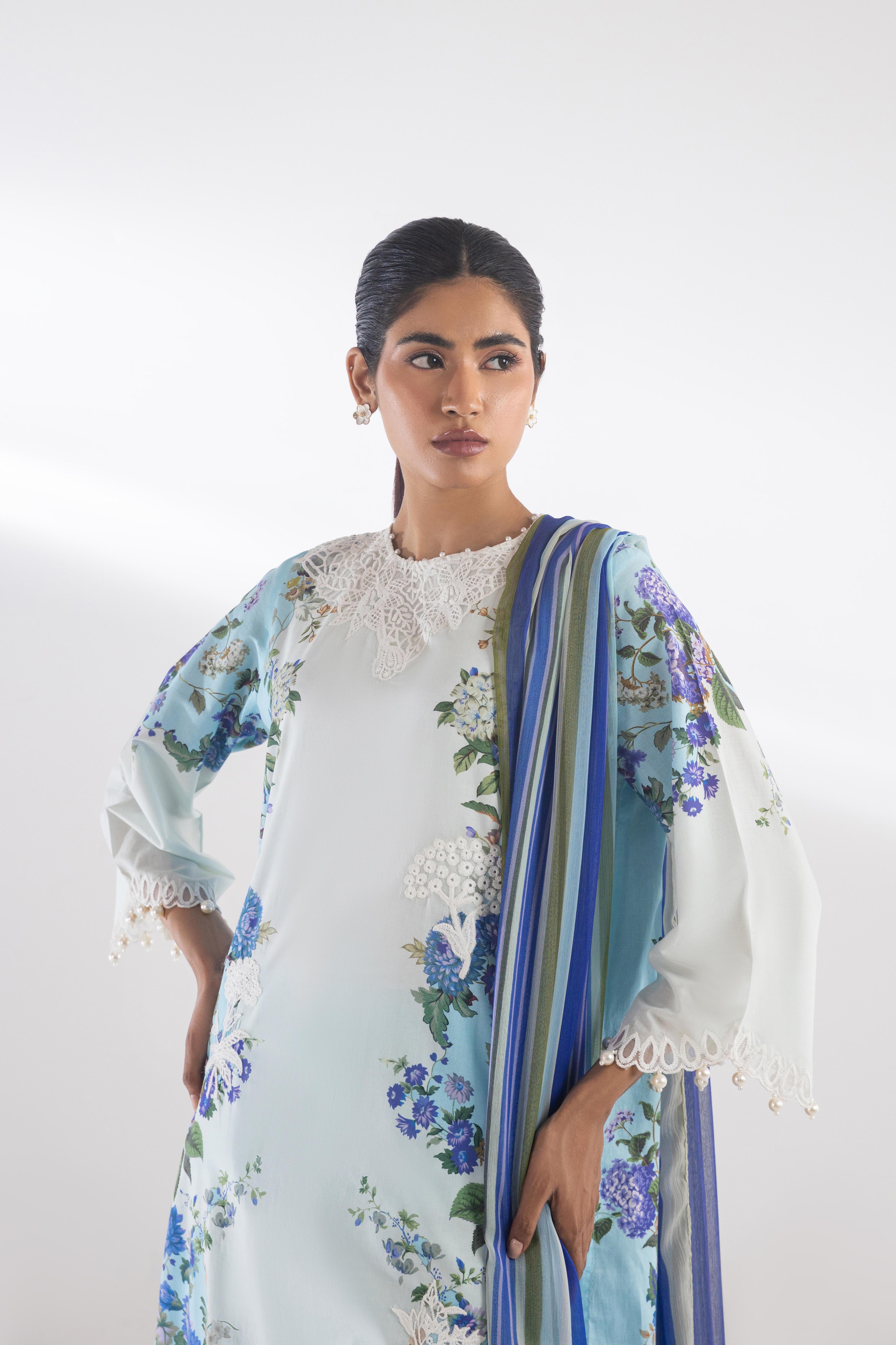 Stitched Muzlin Lawn Suit Secondary image