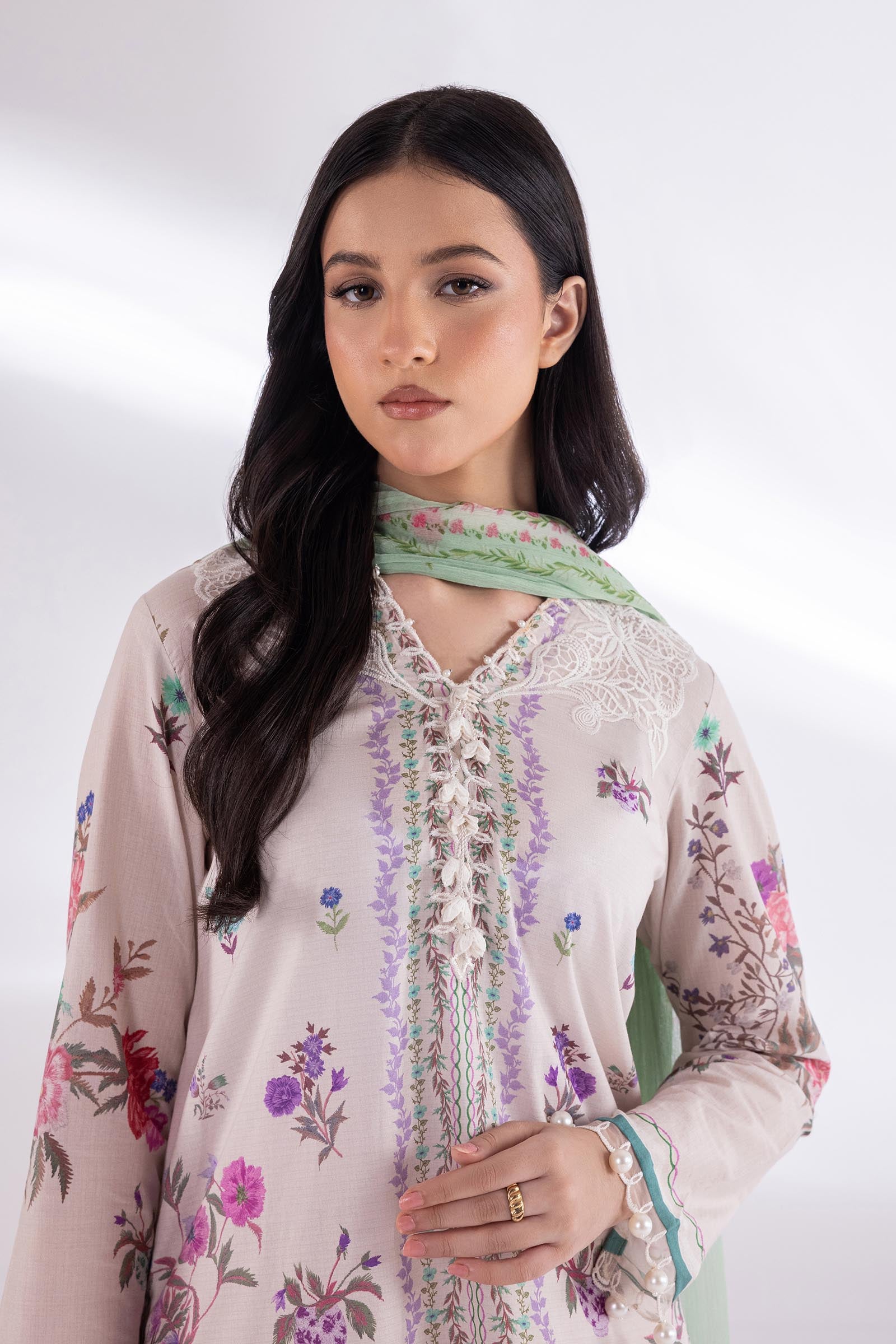 Stitched Muzlin Lawn Suit Secondary image