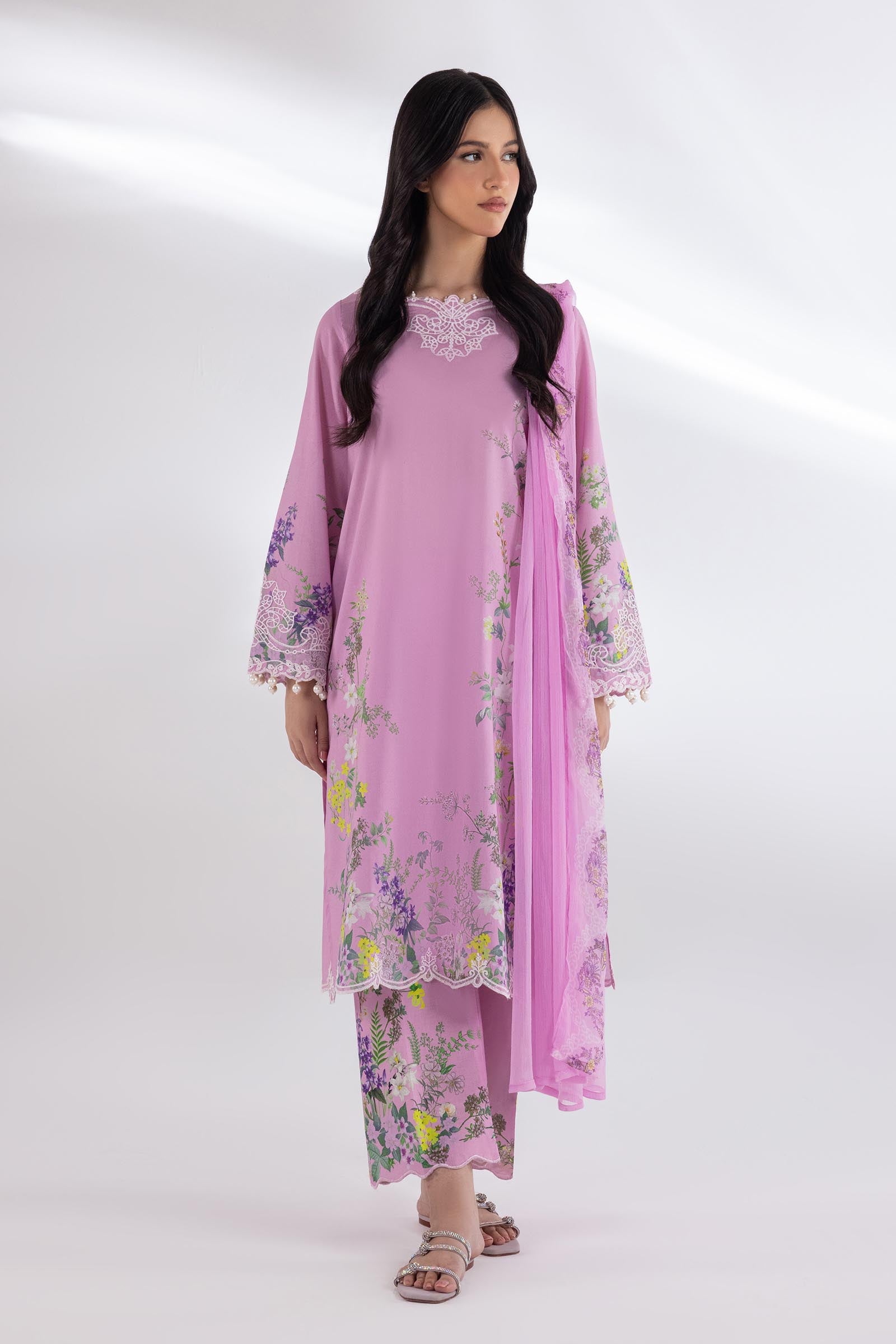 Stitched Muzlin Lawn Suit Main image