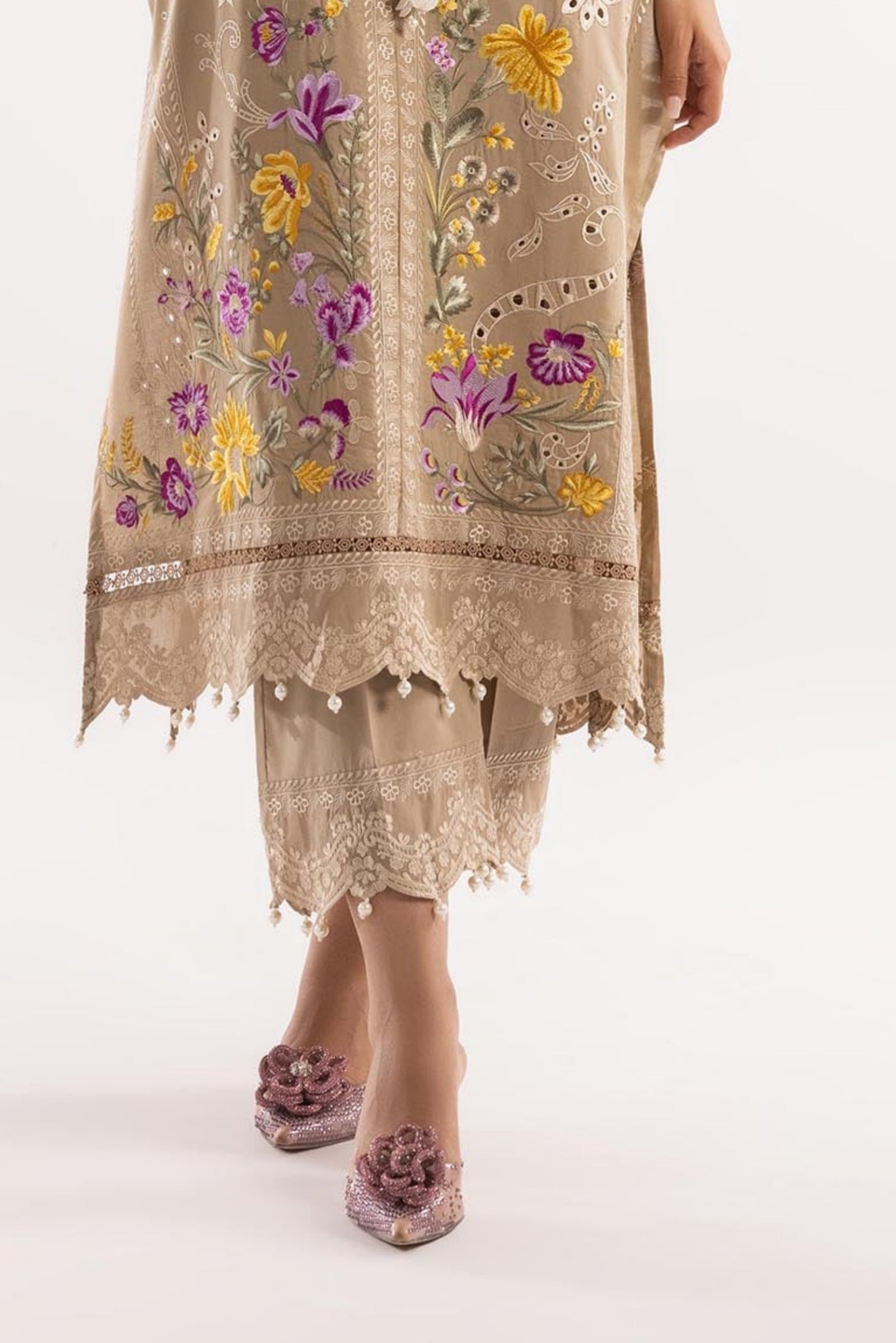 Stitched Embroidered Signature Bottom Main image