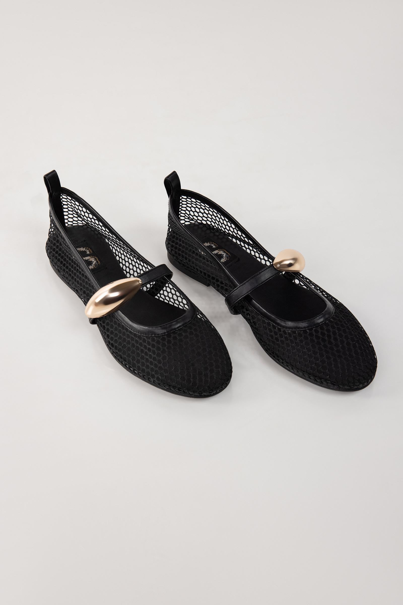 Black Buckle Flats Main image