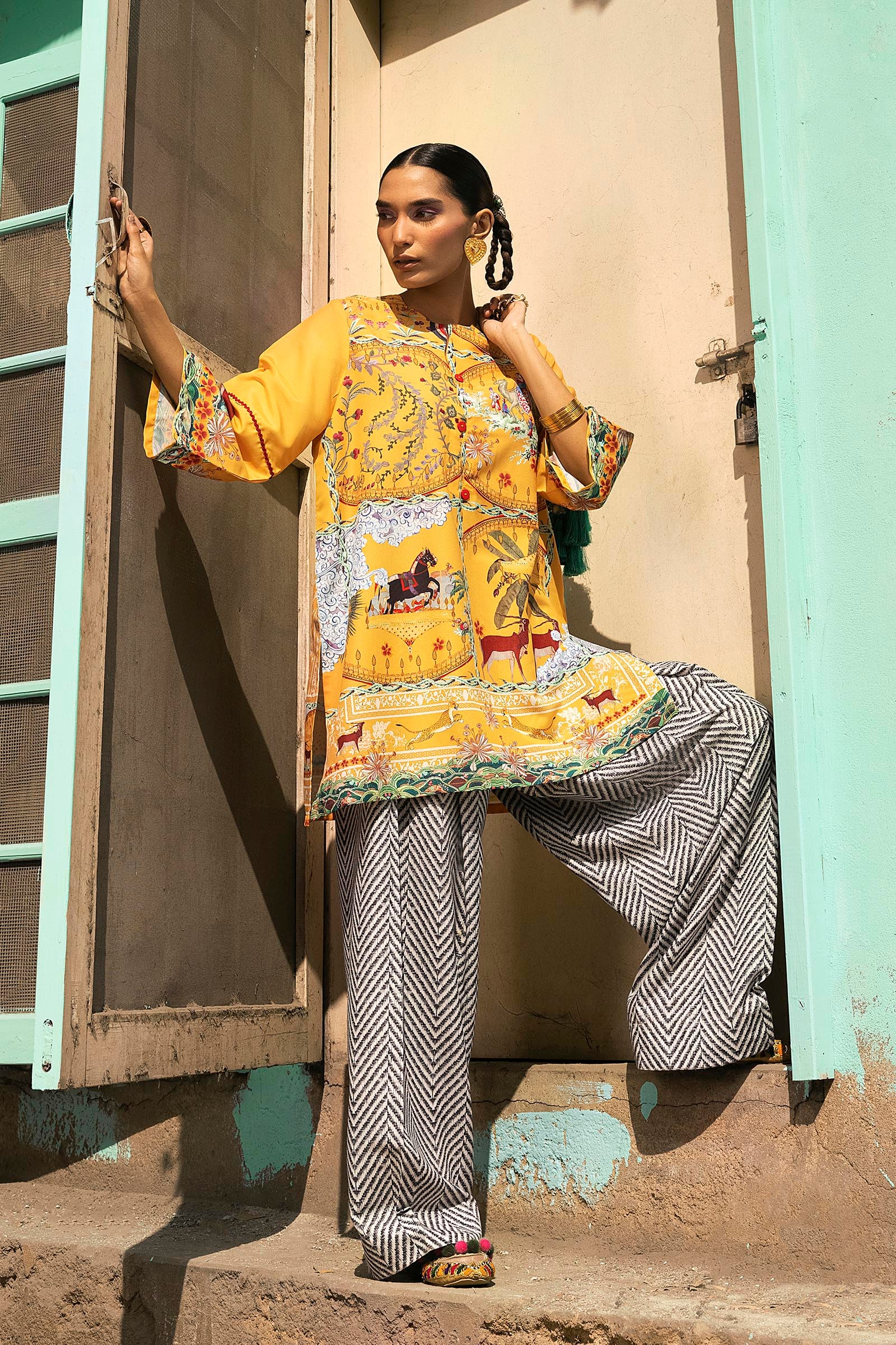 Stitched Printed Viscose Shirt + Shalwar Secondary image