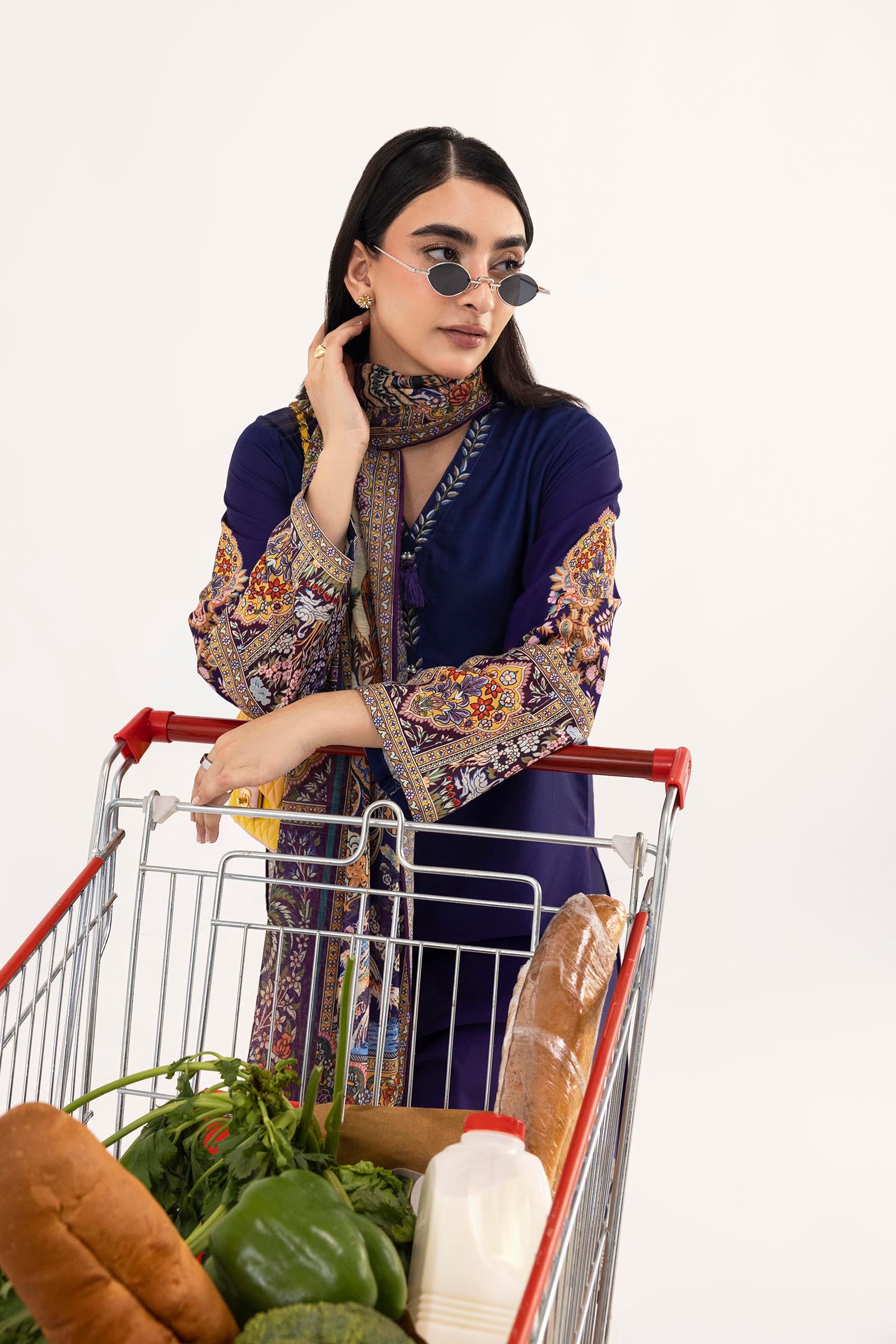 Stitched Printed Linen Shirt+ Dupatta Secondary image