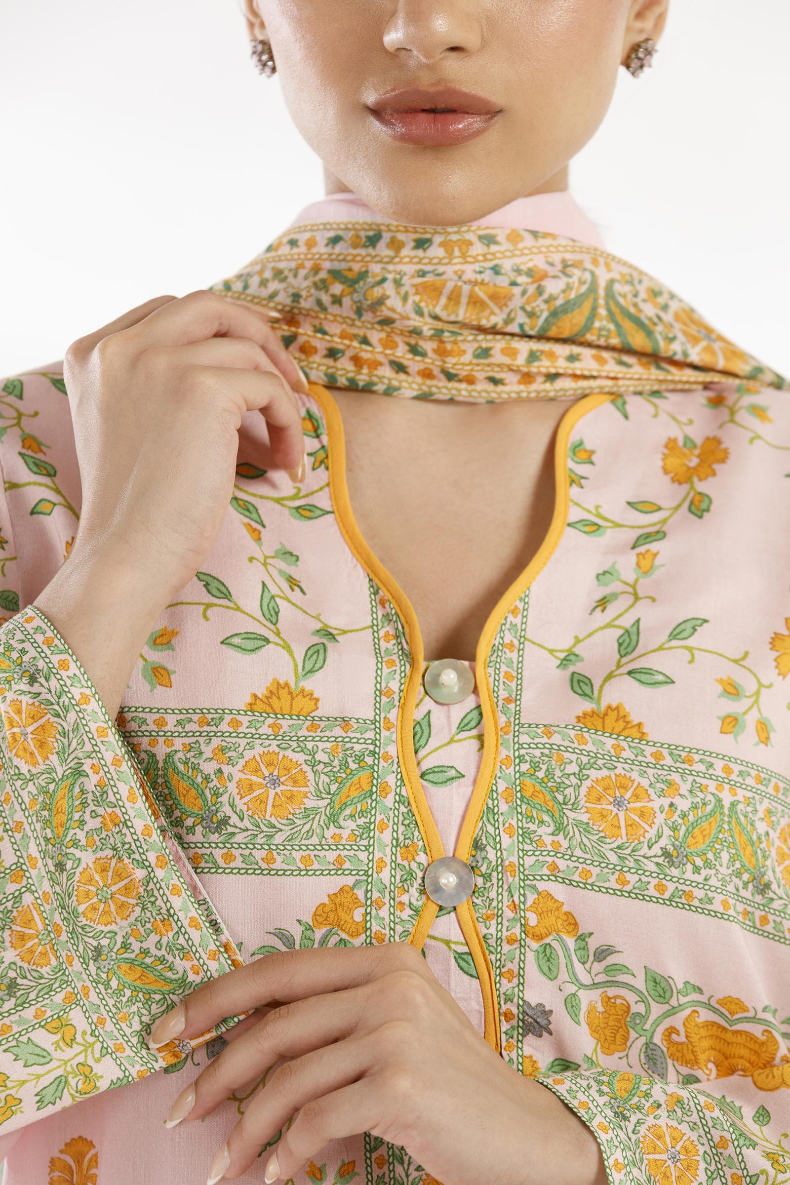 Stitched Printed Linen Shirt + Dupatta Secondary image
