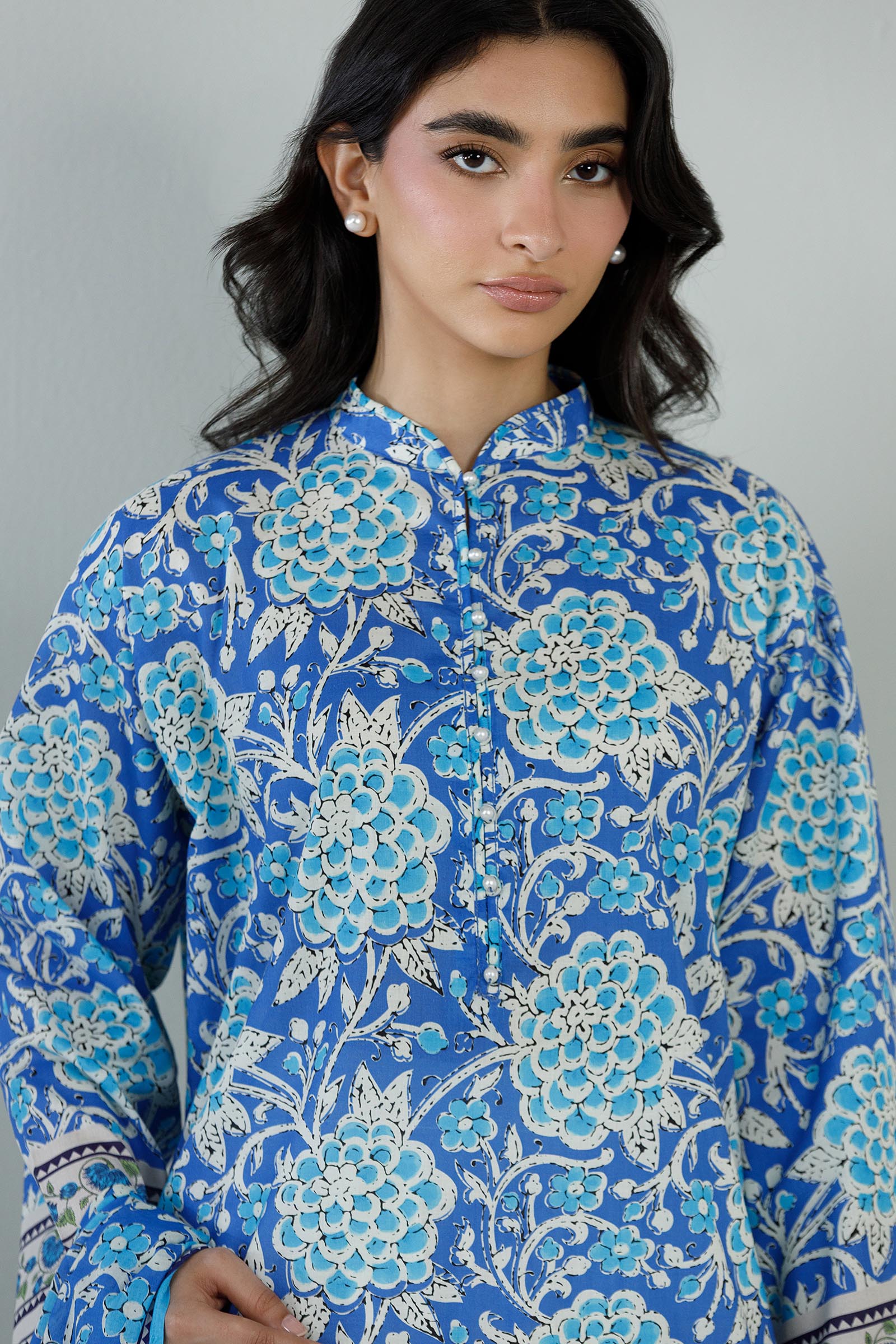 Stitched Printed Lawn Shirt+ Dupatta Secondary image