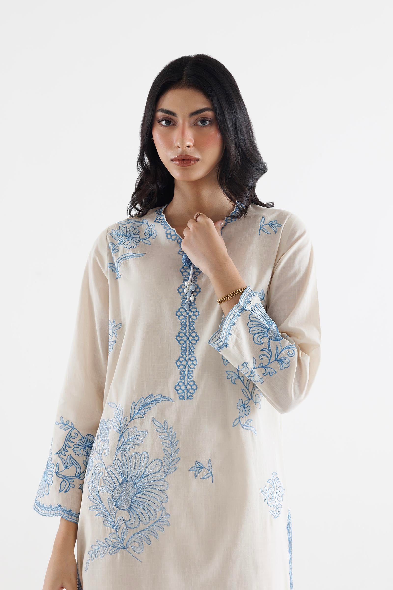 Stitched Embroidered Slub Lawn Shirt+ Culotte Secondary image