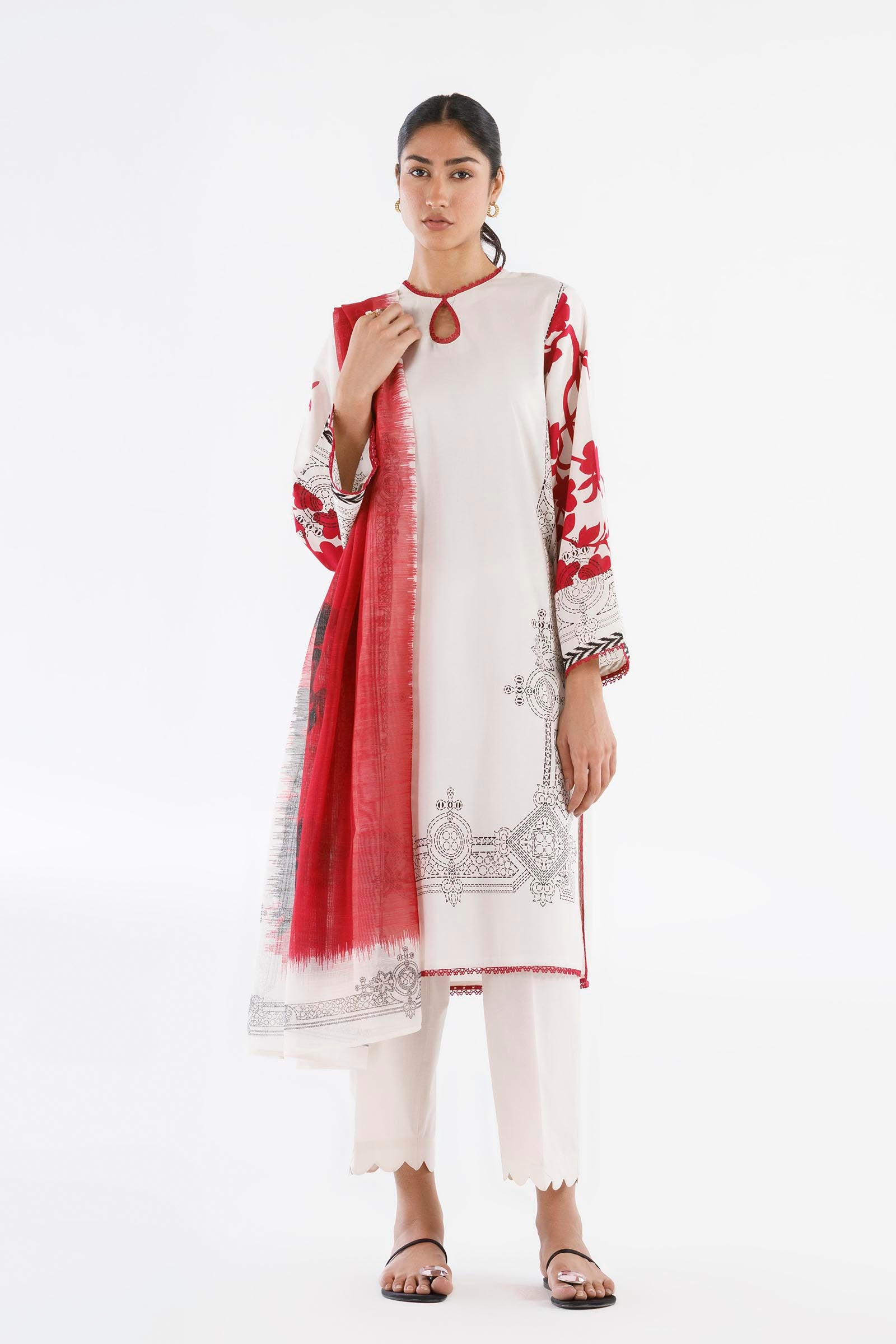 Stitched Printed Lawn Suit Main image