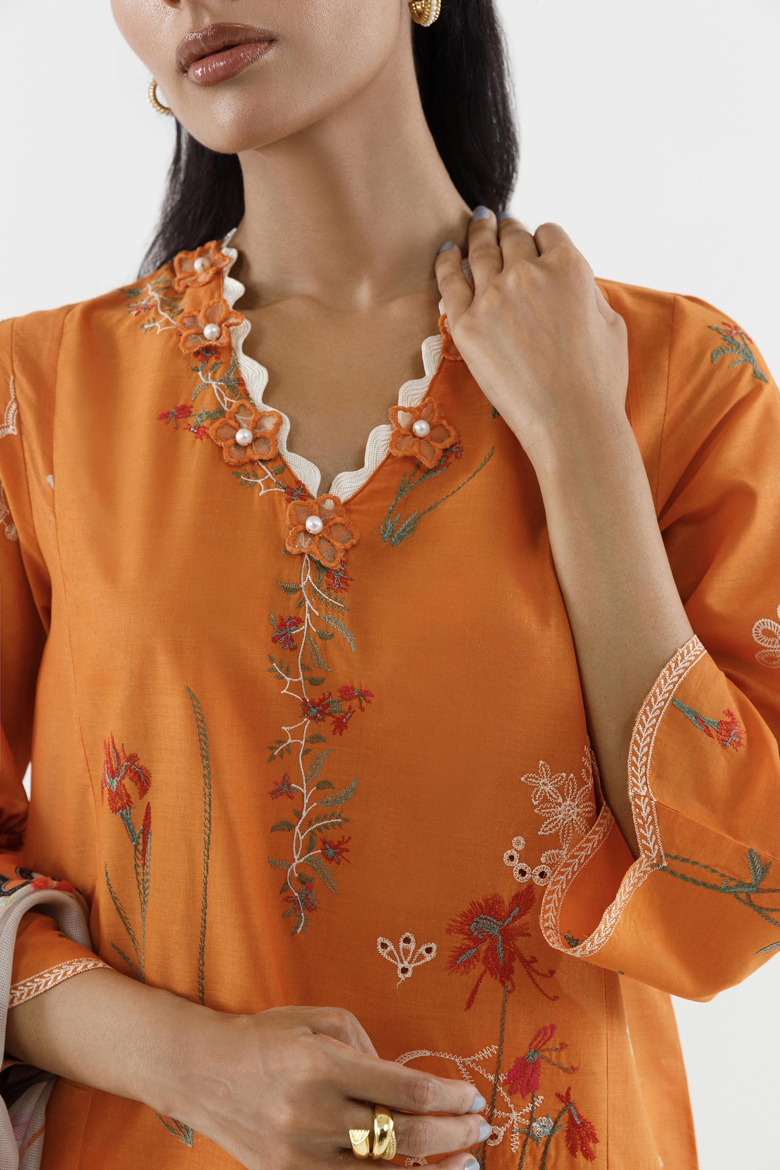 Stitched Embroidered Muzlin Suit