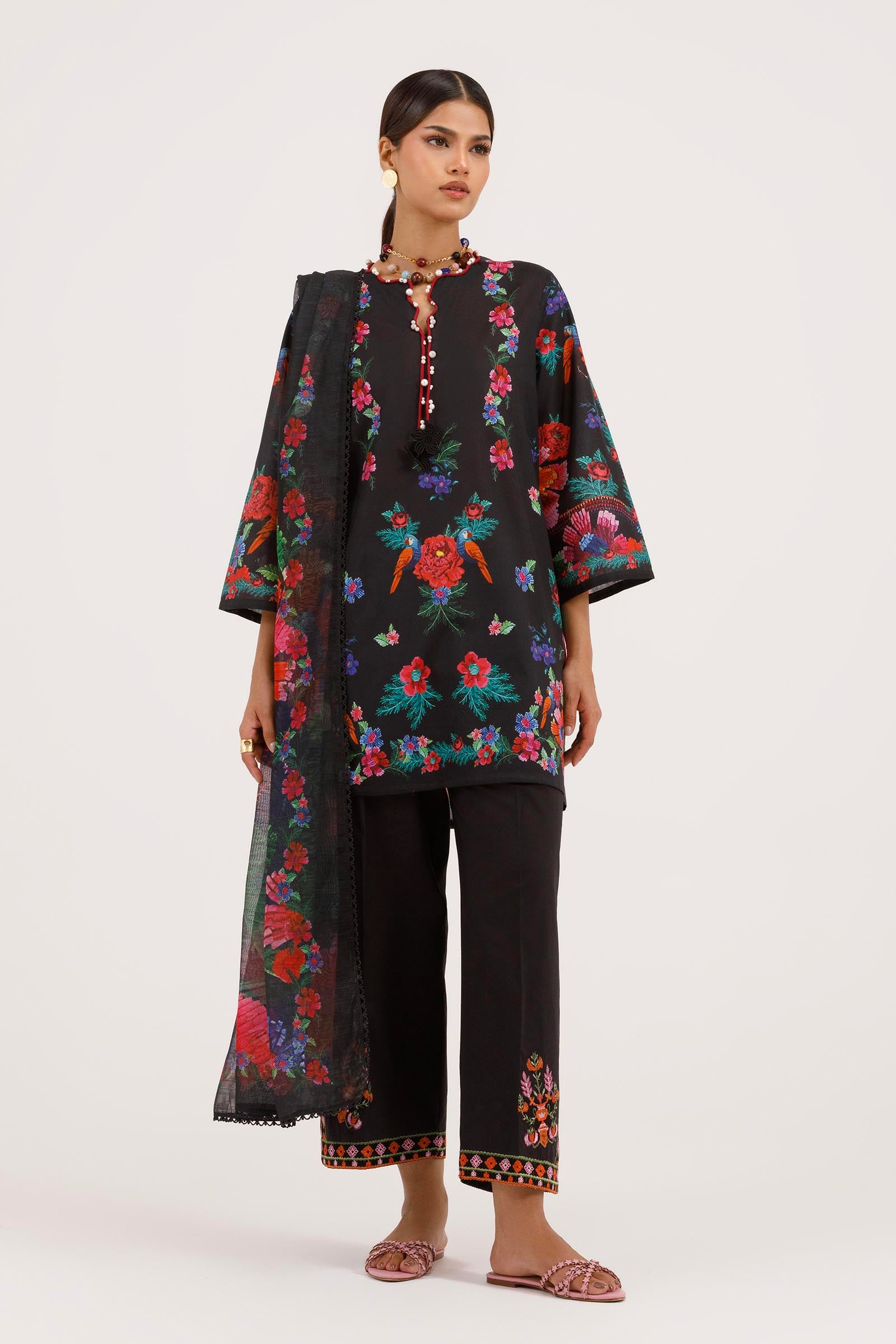 Stitched Embroidered Muzlin Suit Main image