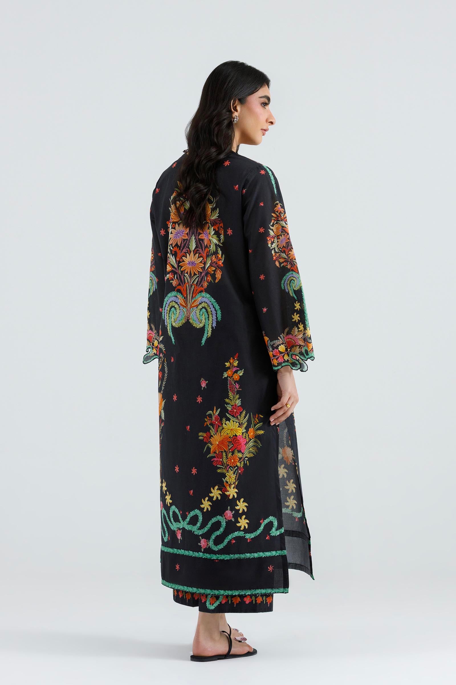 Stitched Embroidered Muzlin Suit