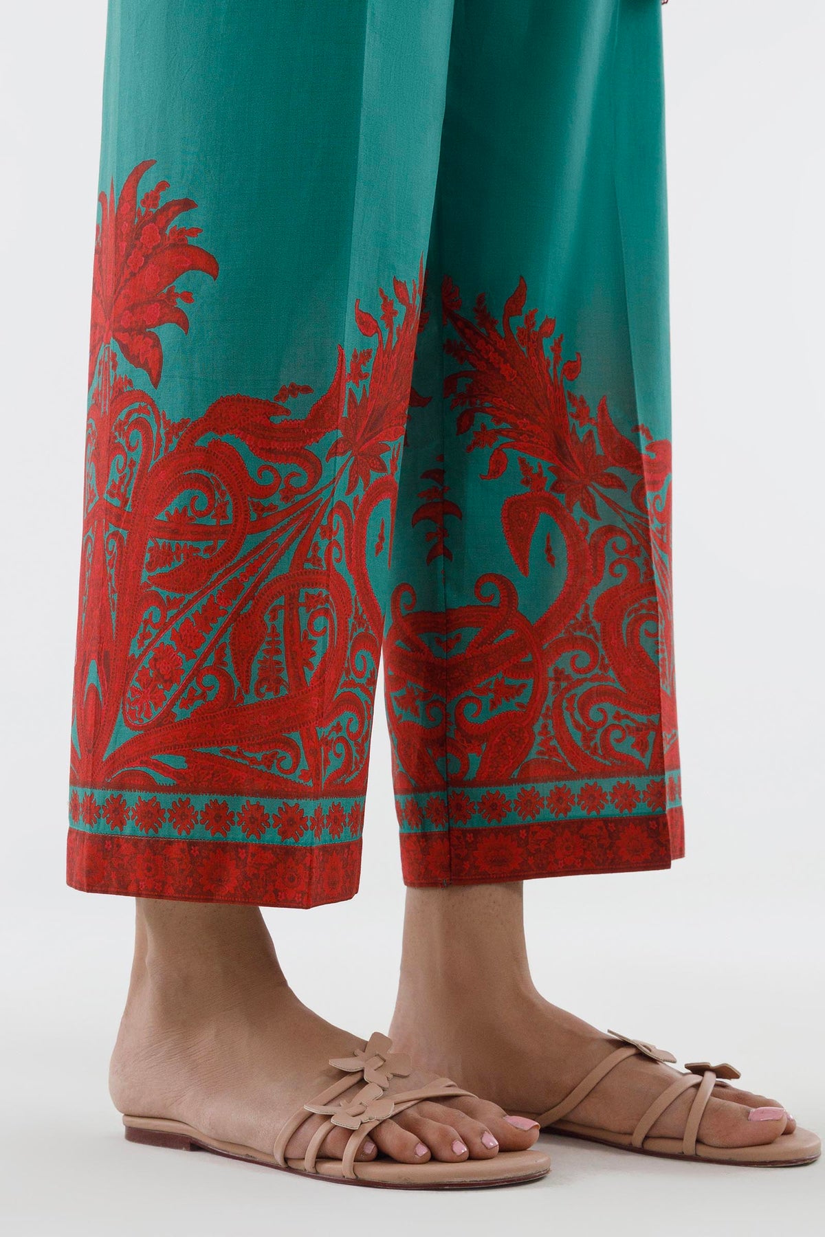 Stitched Embroidered Muzlin Cambric Suit