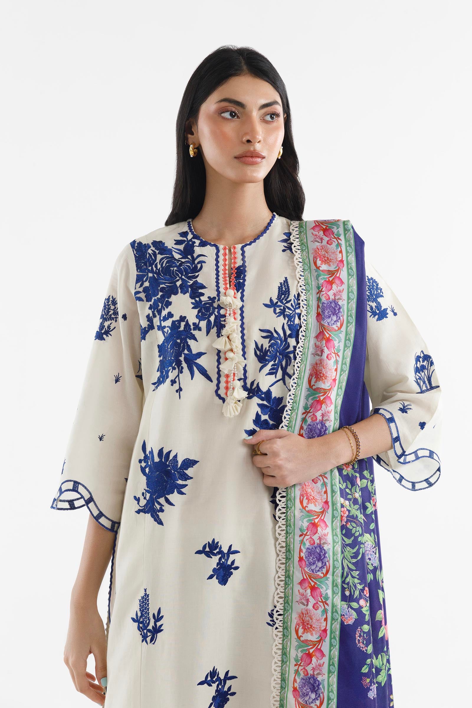 Stitched Embroidered Muzlin Lawn Suit Secondary image