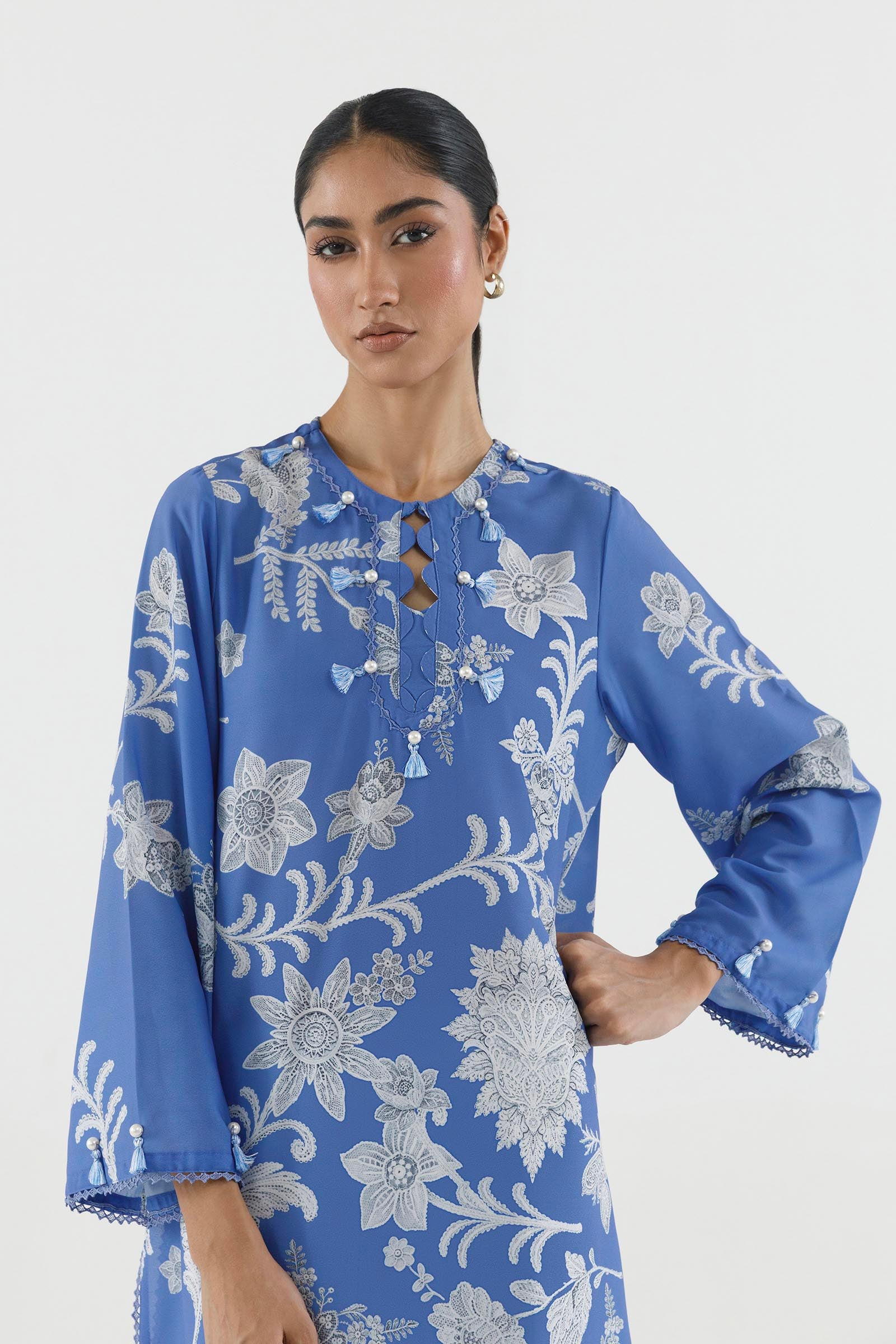 Stitched Printed Crepe Shirt+ Dupatta Secondary image
