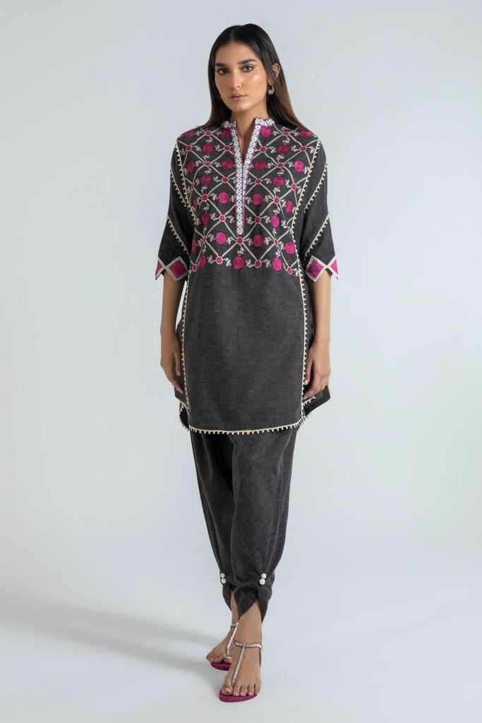 FW22ESE235