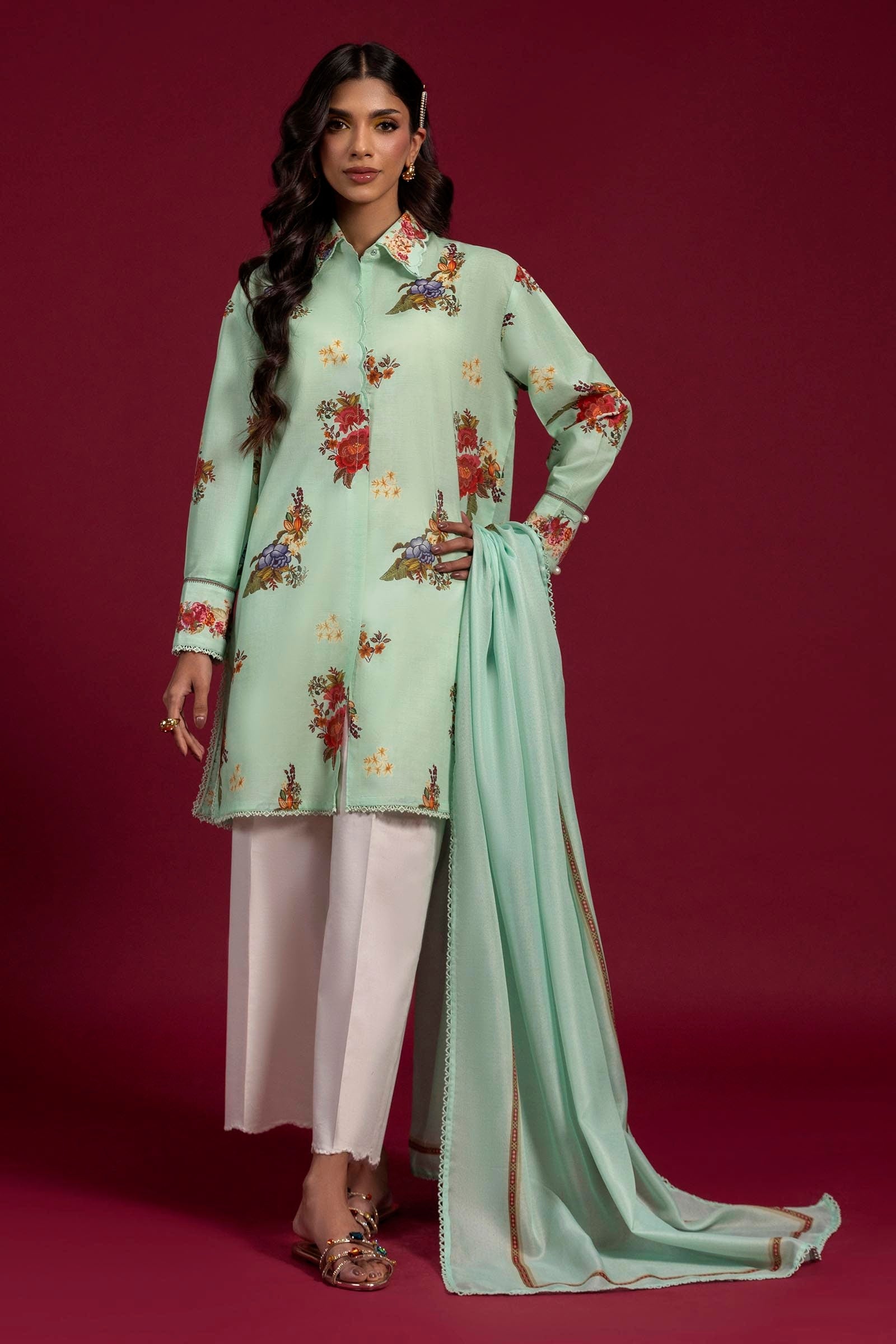 Unstitched Lawn 2 Piece Suit Main image