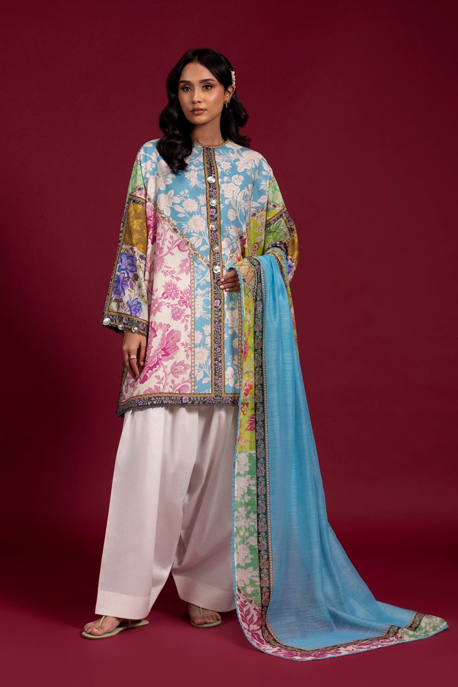 Unstitched Lawn 2 Piece Suit Main image