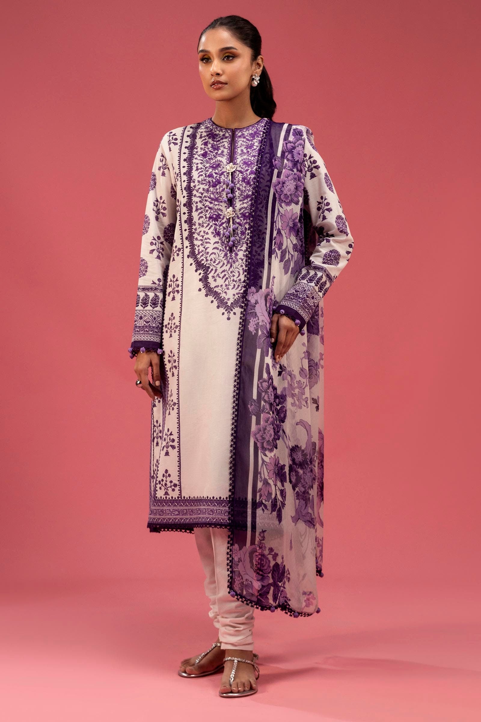Unstitched Lawn 3 Piece Suit Main image