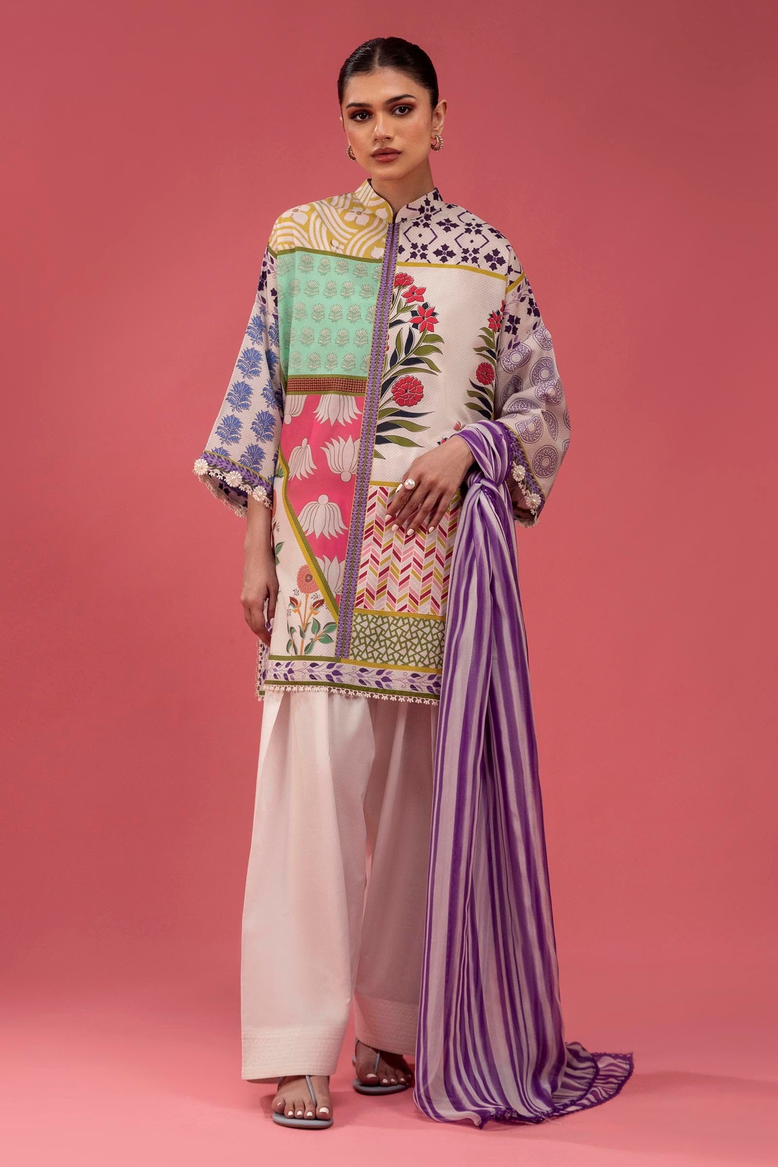 Unstitched Lawn 2 Piece Suit Main image