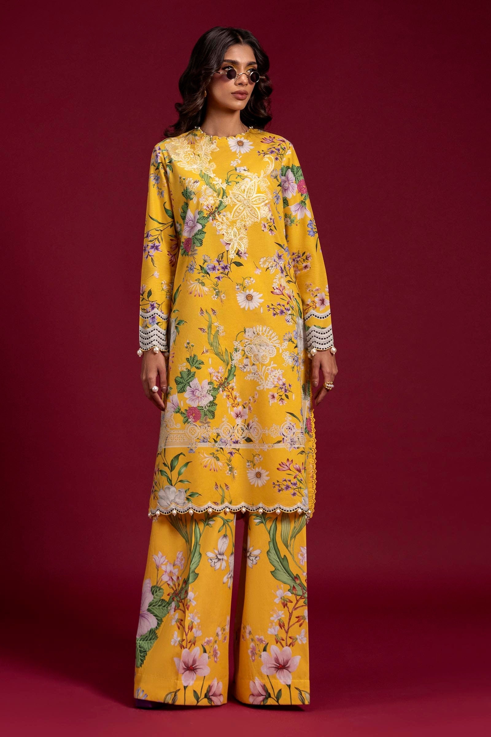 Unstitched Lawn 2 Piece Suit Main image