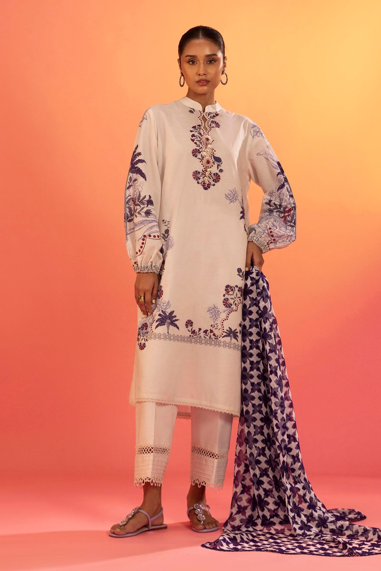 Unstitched Lawn 2 Piece Suit Main image