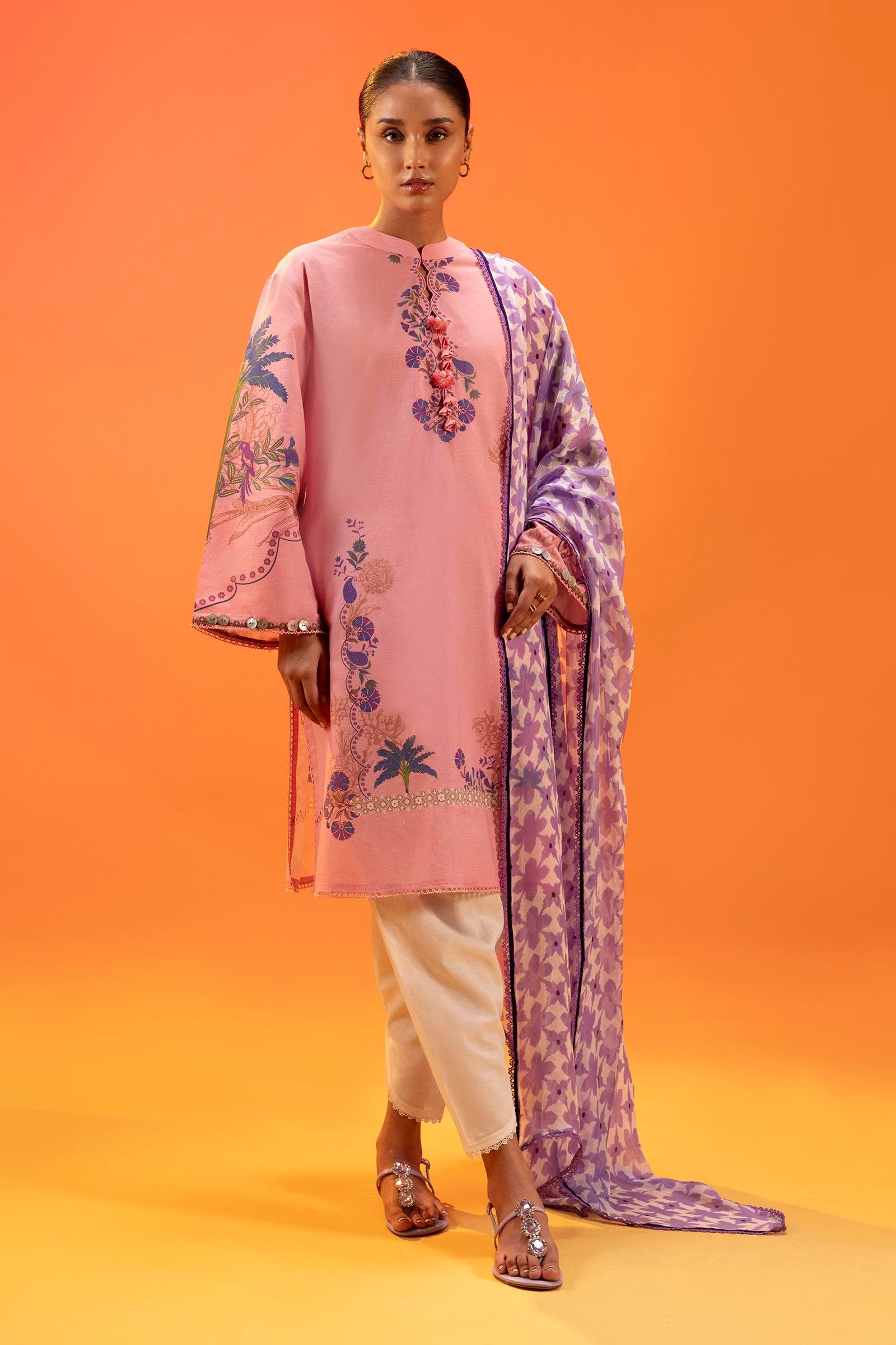 Unstitched Lawn 2 Piece Suit Main image