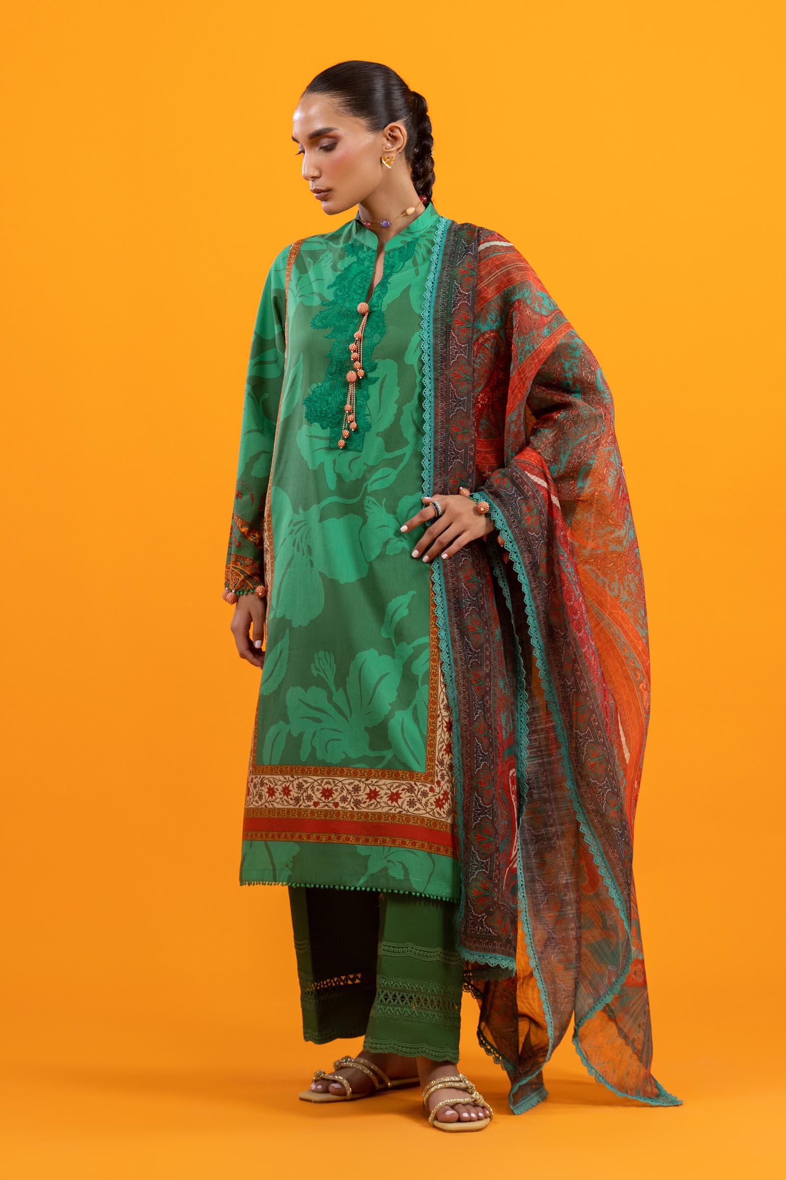 Unstitched 3 Piece Lawn Suit Main image
