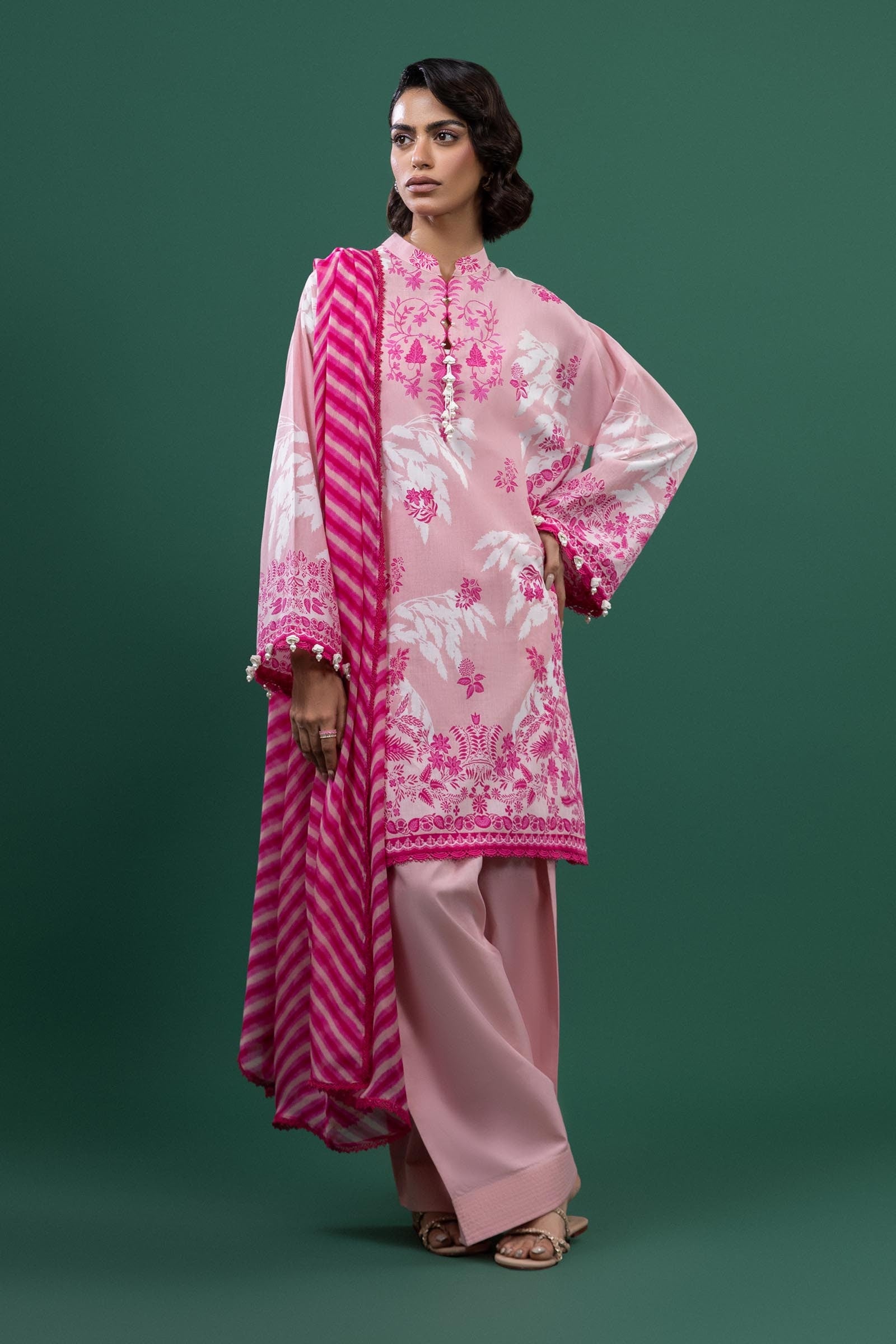 Unstitched 3 Piece Lawn Suit Main image