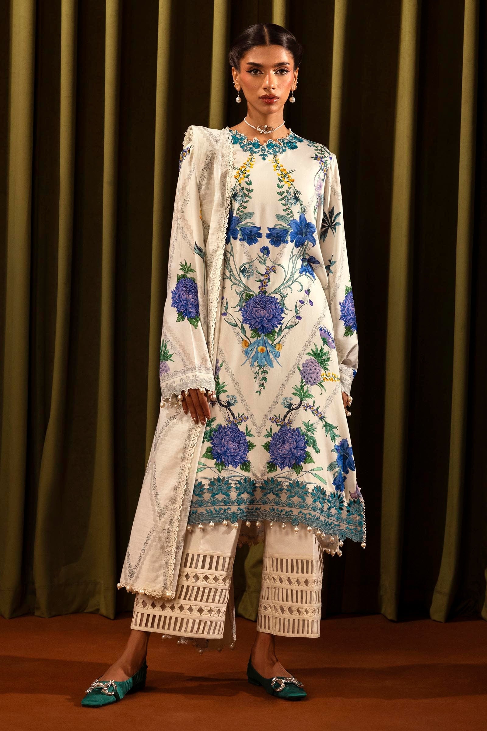 Unstitched Winter Linen 3 Piece Suit