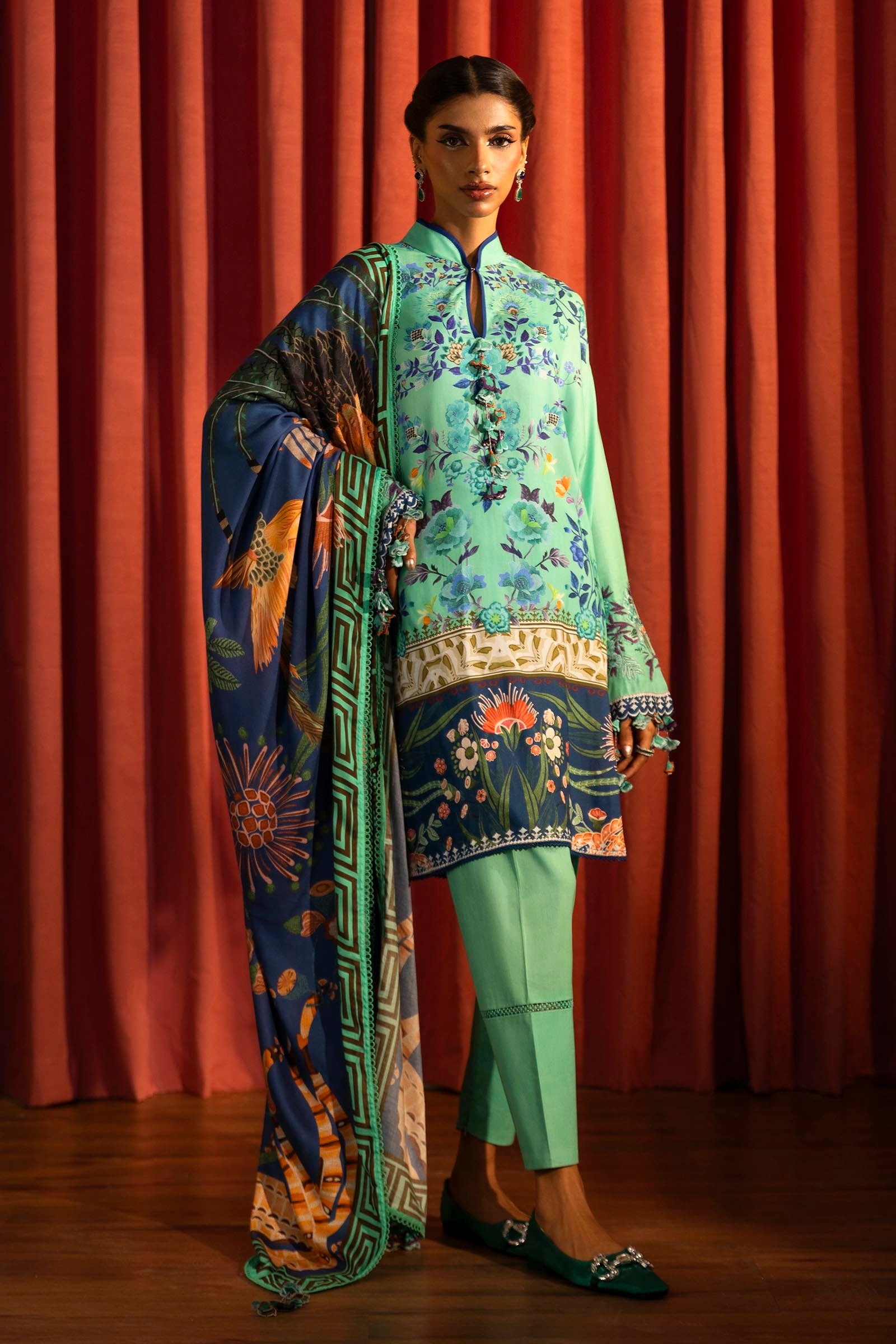 Unstitched Winter Linen 3 Piece Suit Main image
