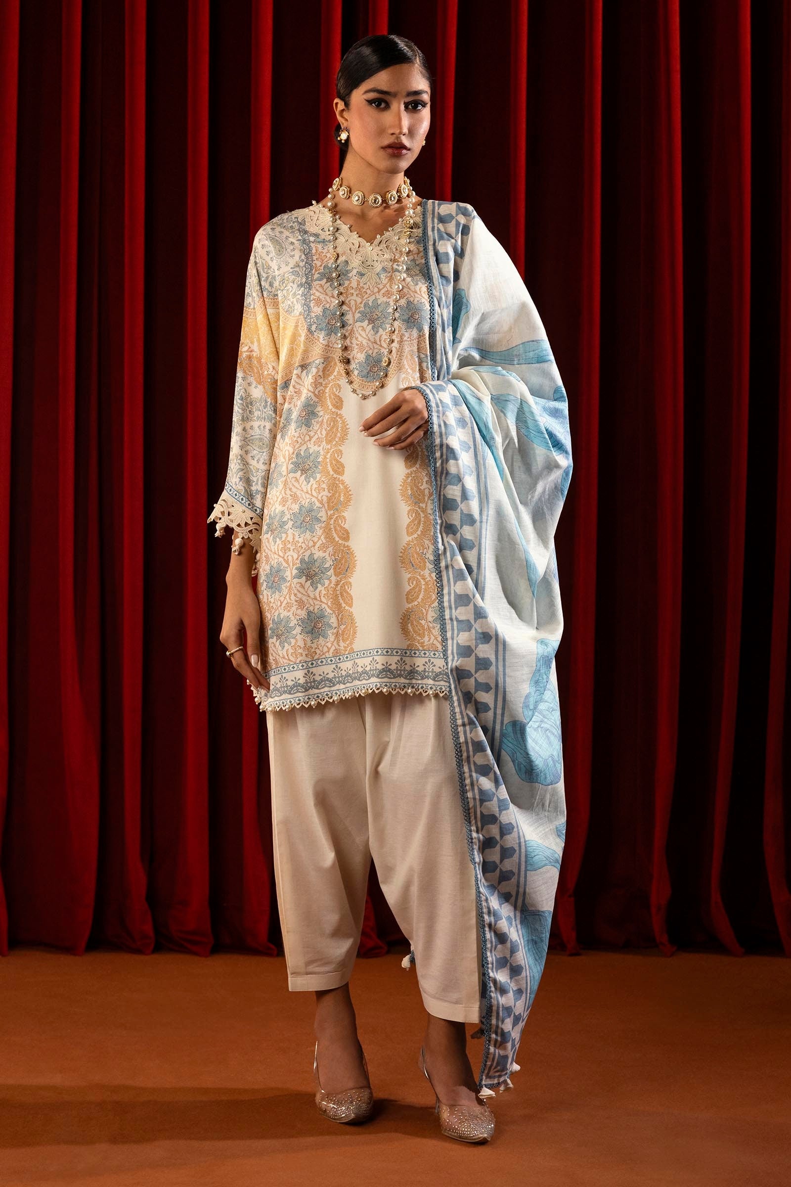 Unstitched Winter Linen 3 Piece Suit Main image