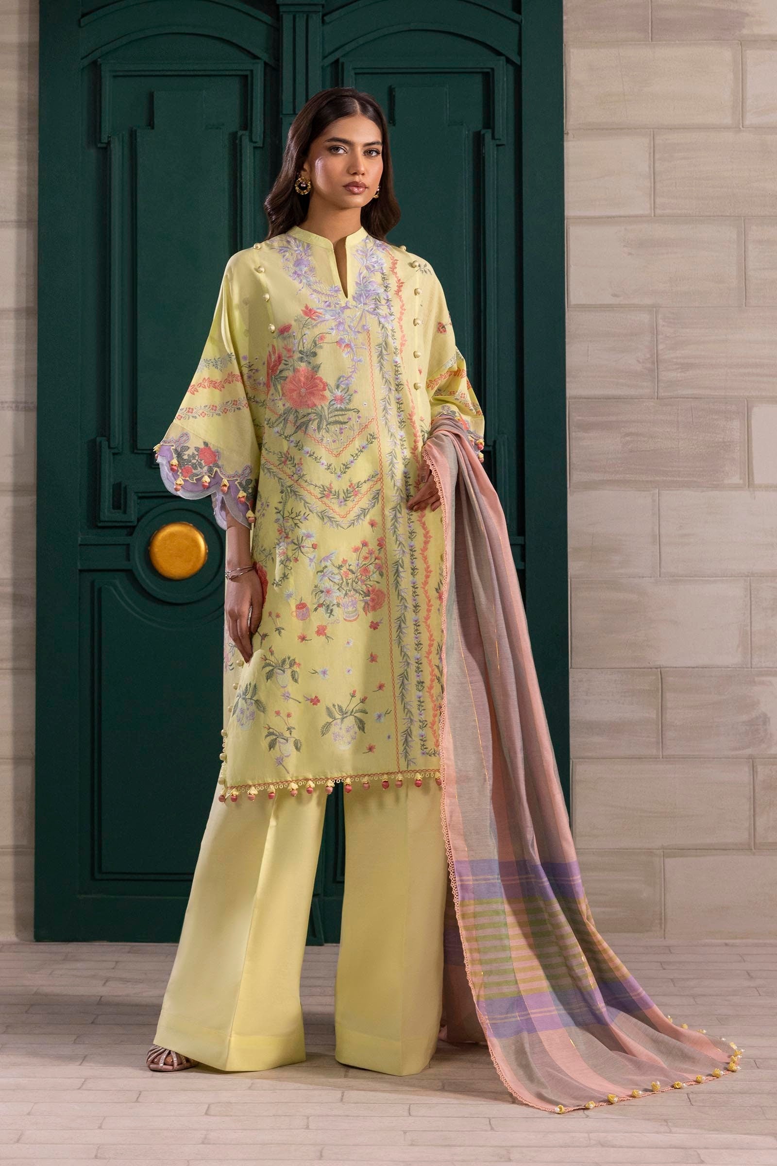 Unstitched 3 Piece Lawn Suit Main image