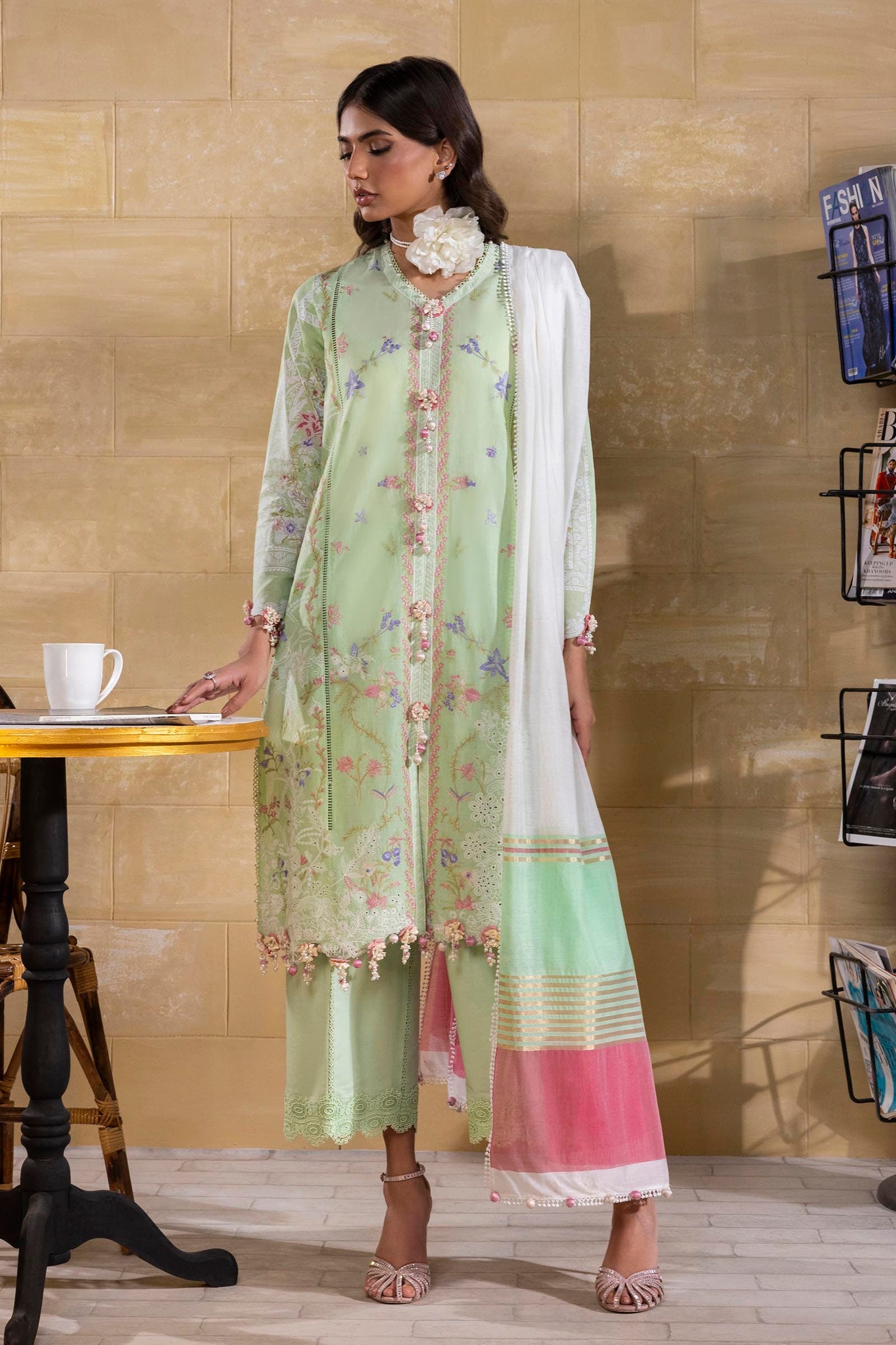 Unstitched 3 Piece Lawn Suit Main image