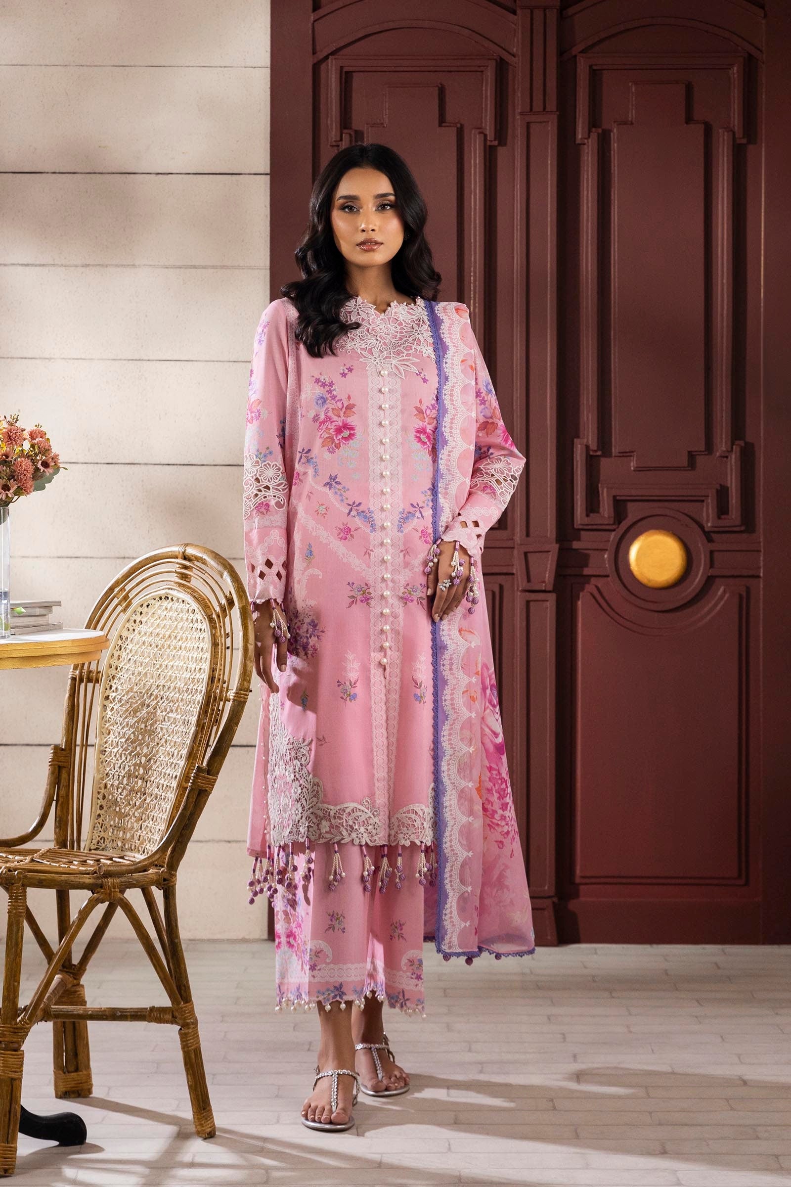 Unstitched 3 Piece Lawn Suit Main image