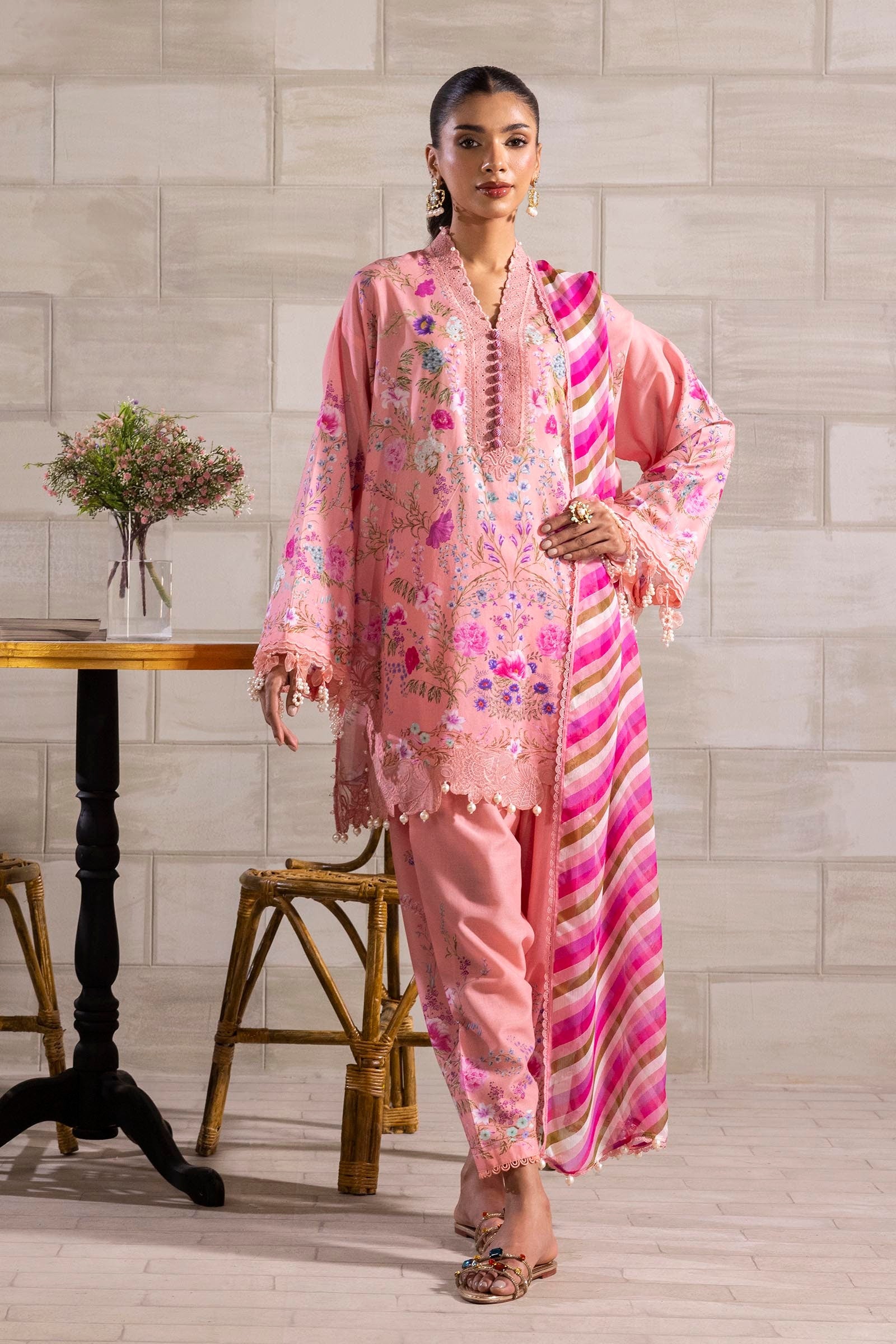 Unstitched 3 Piece Lawn Suit Main image