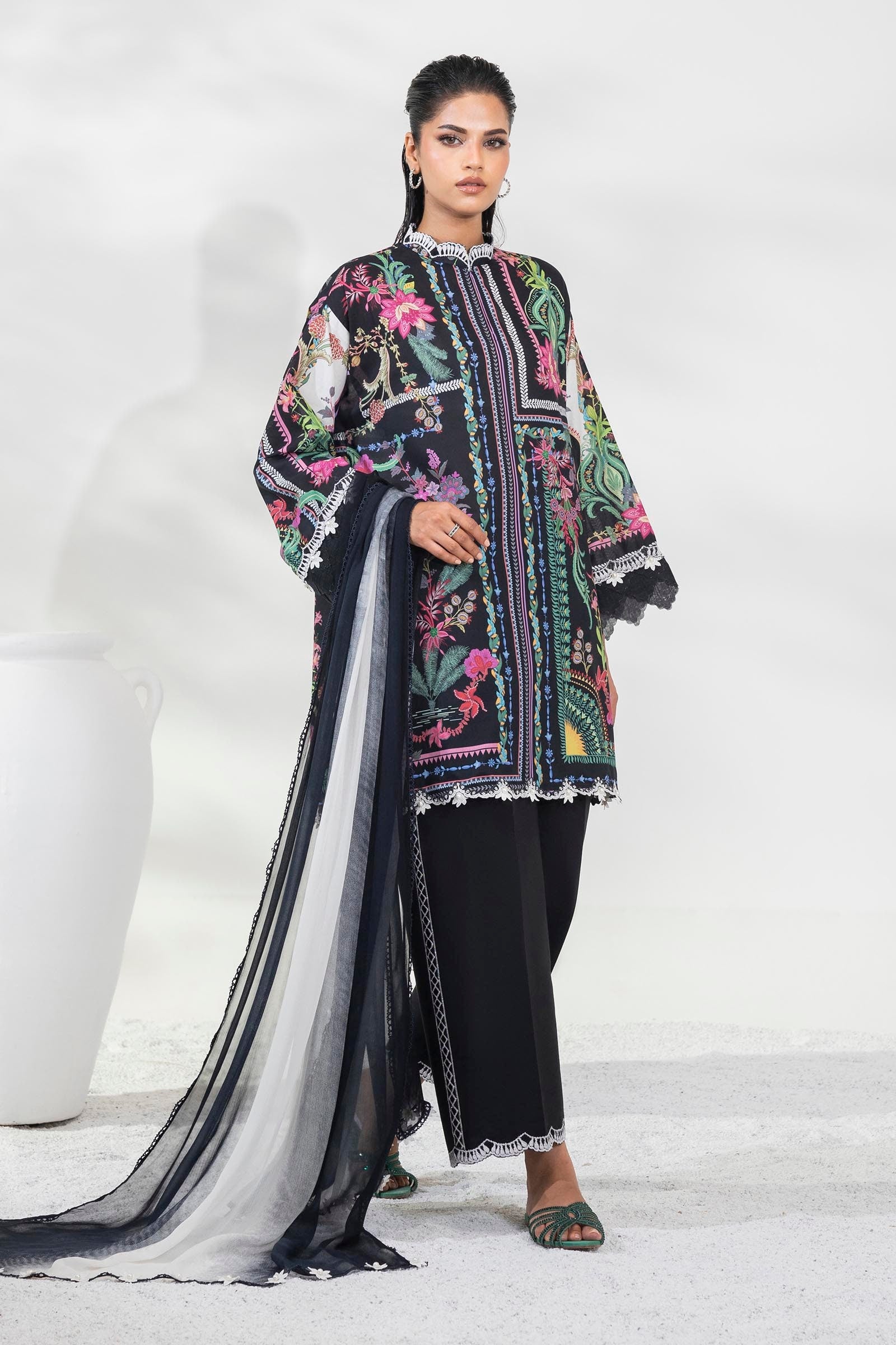 Unstitched Lawn 3 Piece Suit