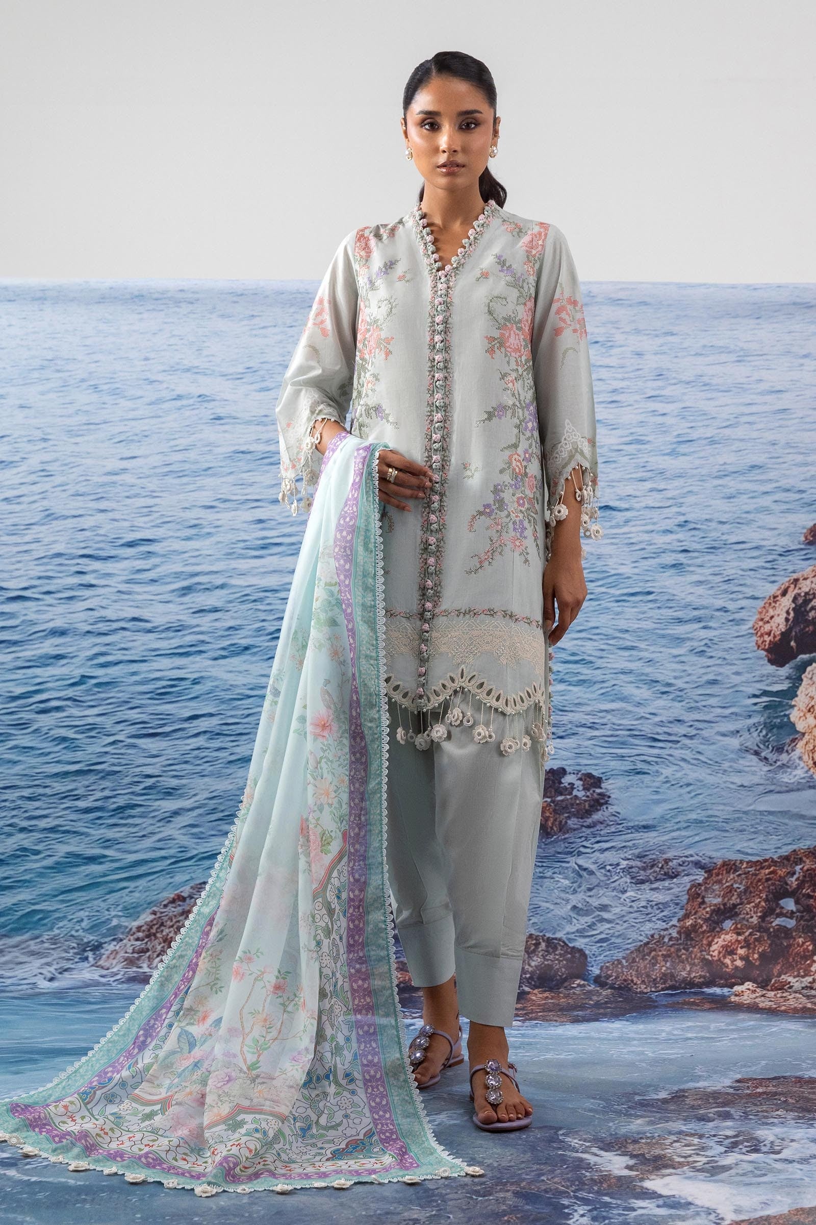 Unstitched Lawn 3 Piece Suit