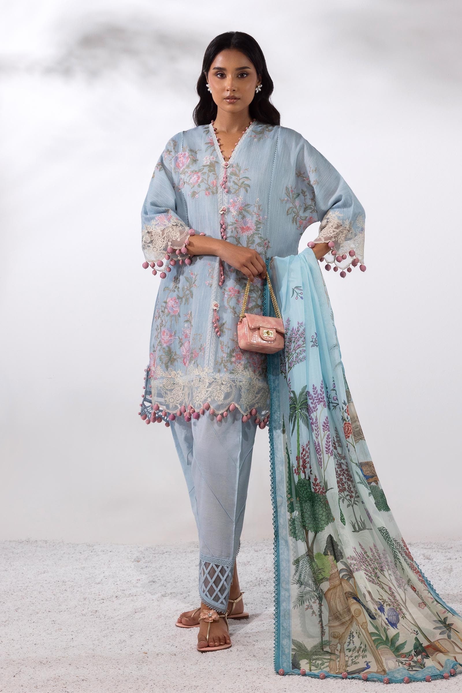 Unstitched Lawn 3 Piece Suit Main image