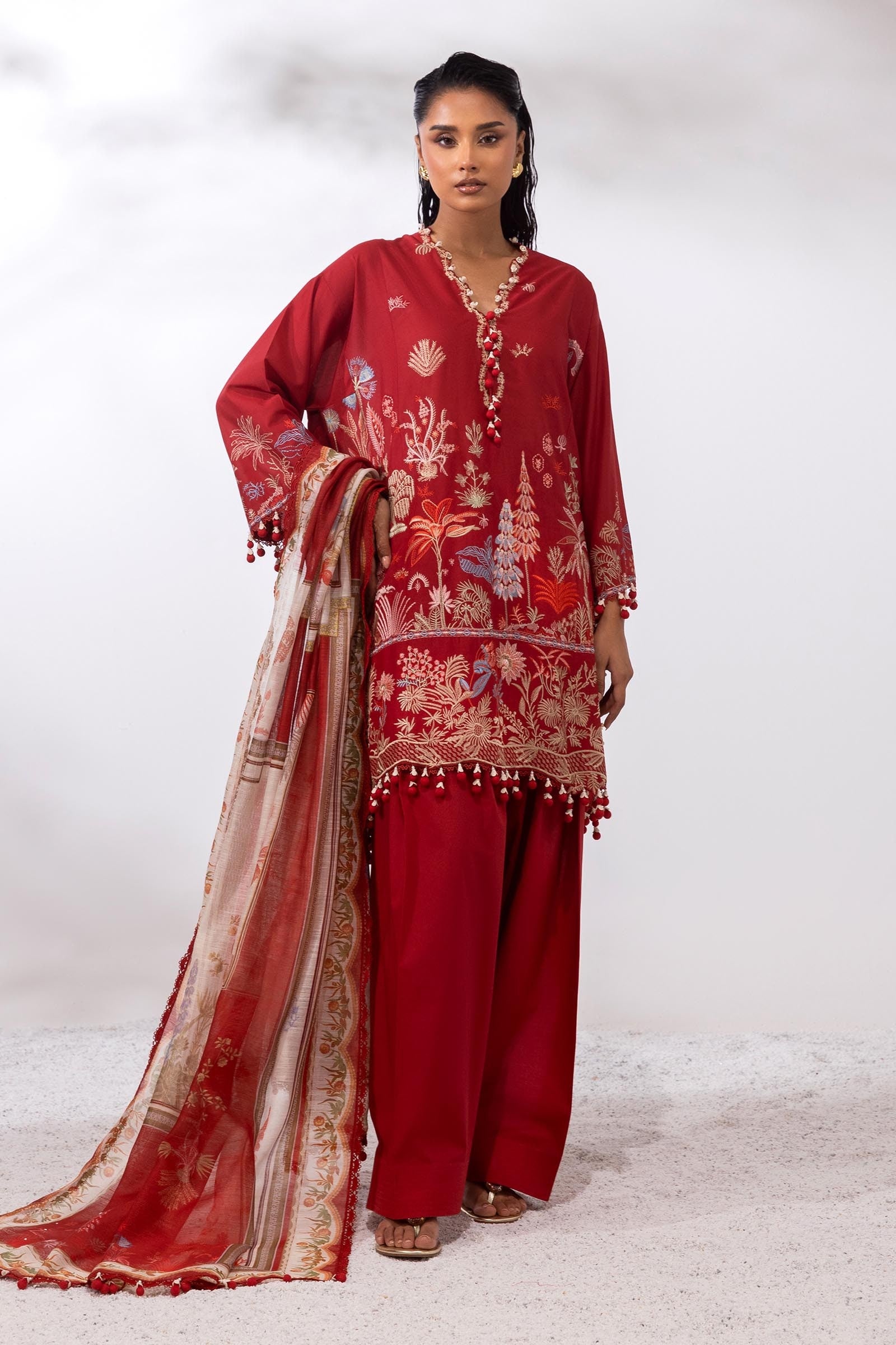 Unstitched Lawn 3 Piece Suit