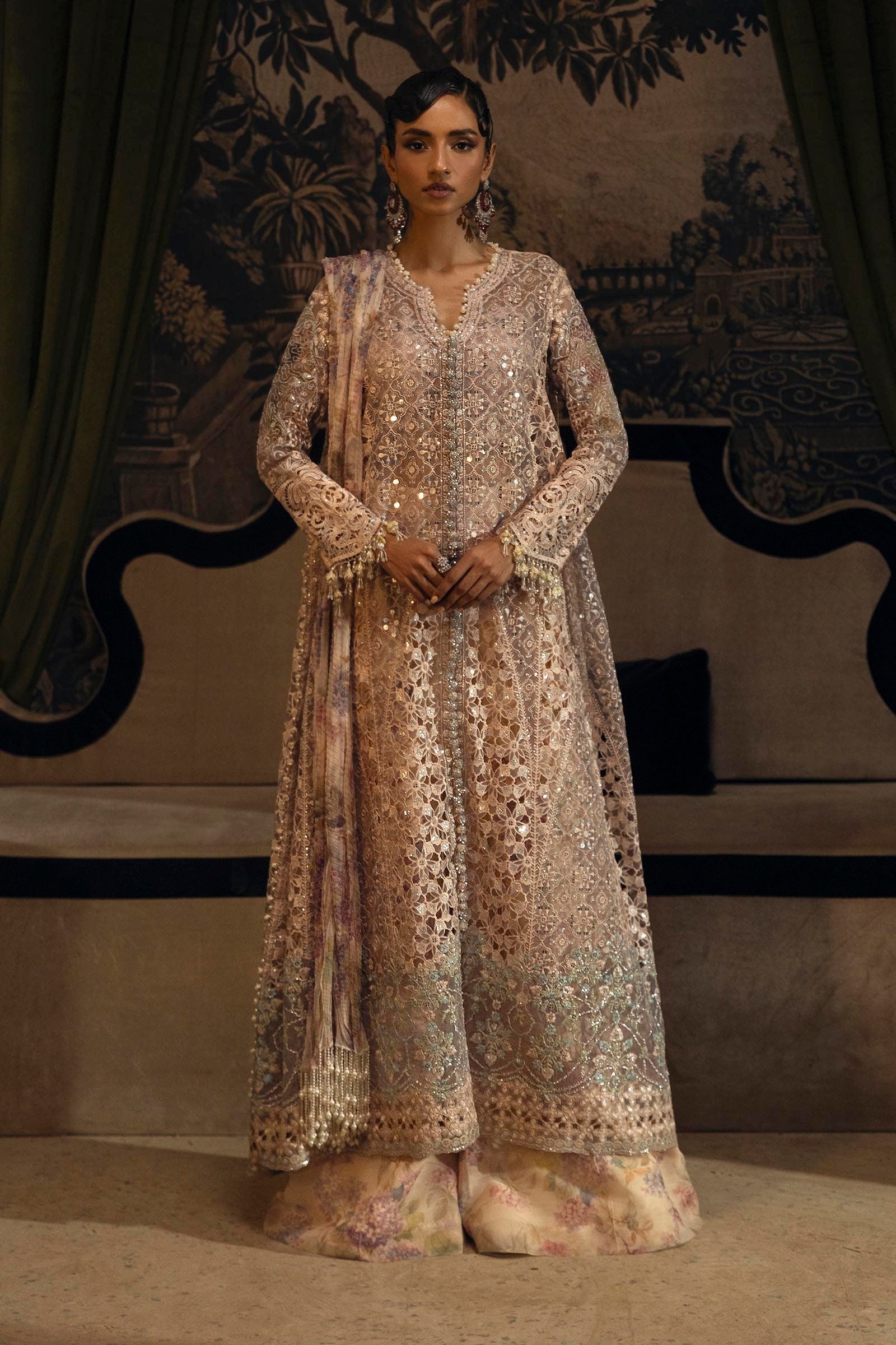 Unstitched Organza 3 Piece Suit Main image