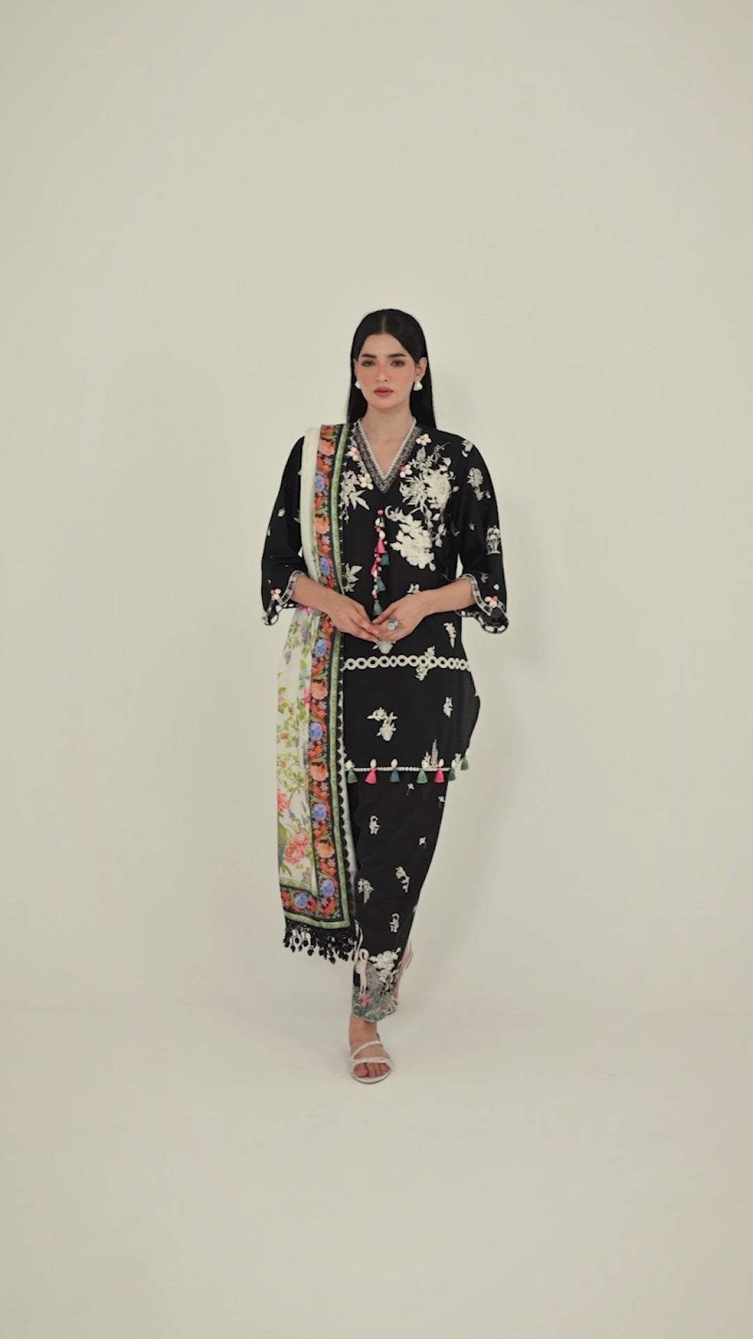 Unstitched Embroidered 3 Piece Muzlin Suit