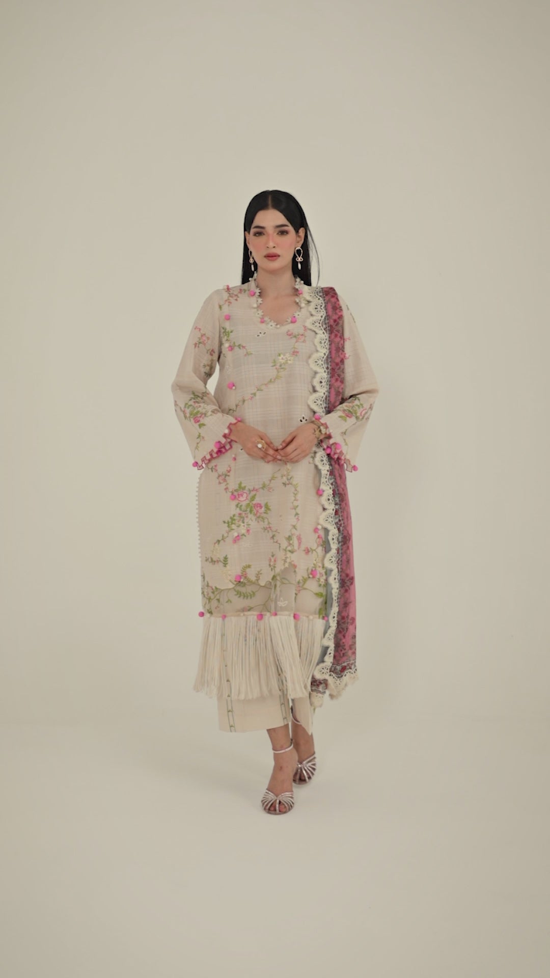 Unstitched Embroidered 3 Piece Muzlin Suit