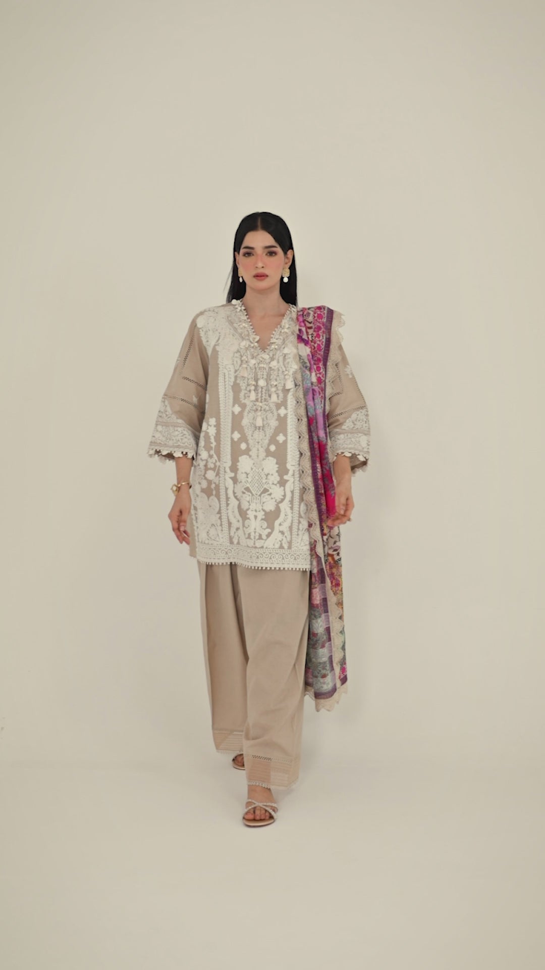 Unstitched Embroidered 3 Piece Muzlin Suit