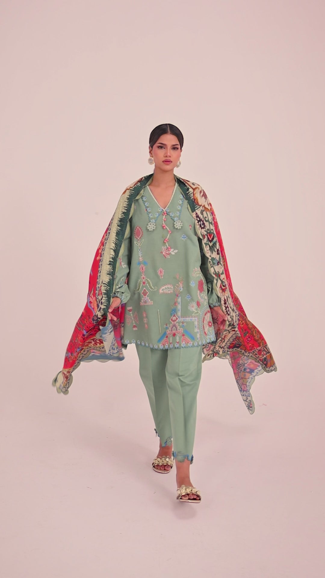 Unstitched Embroidered 3 Piece Muzlin Suit