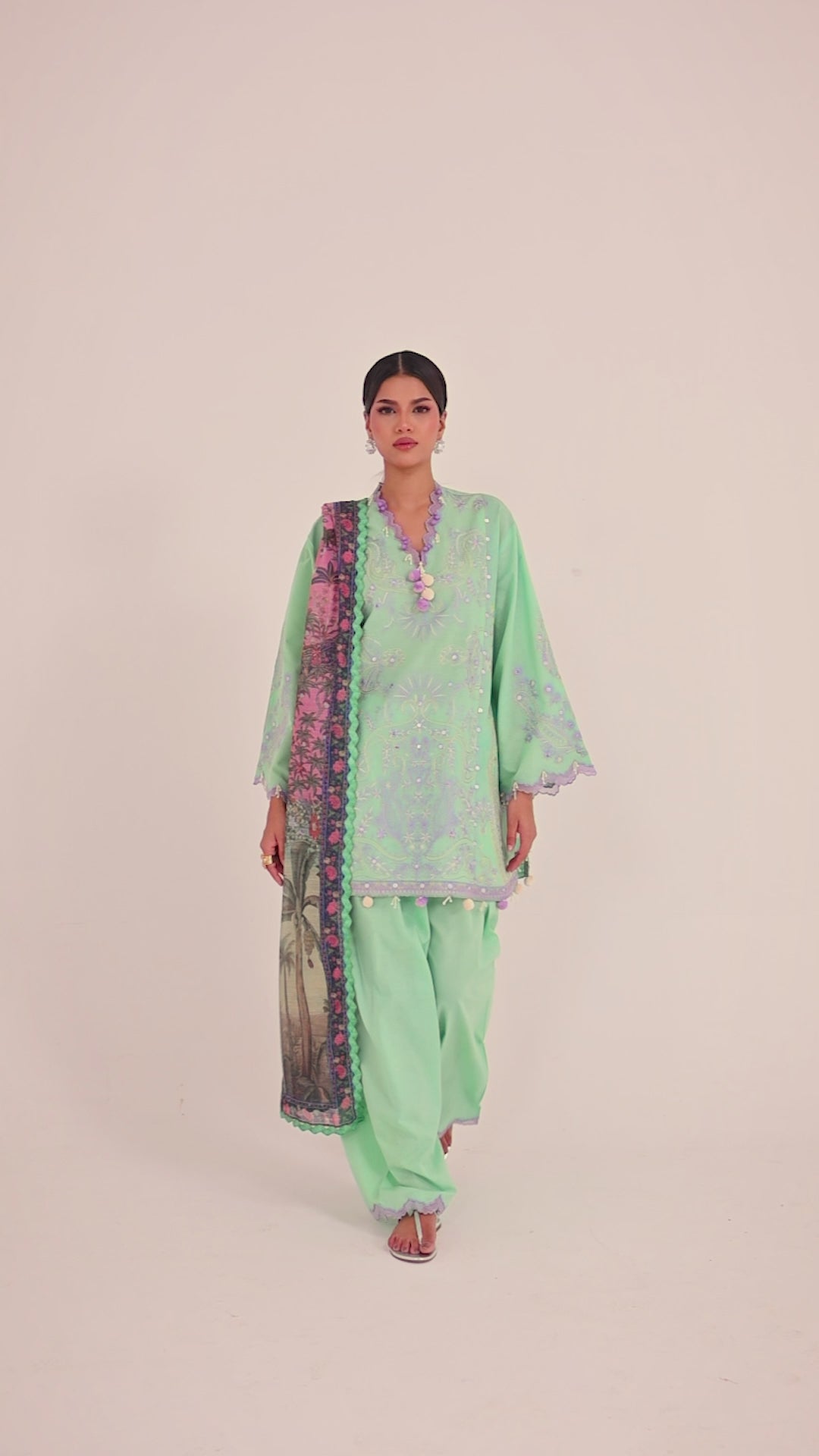 Unstitched Embroidered 3 Piece Muzlin Suit