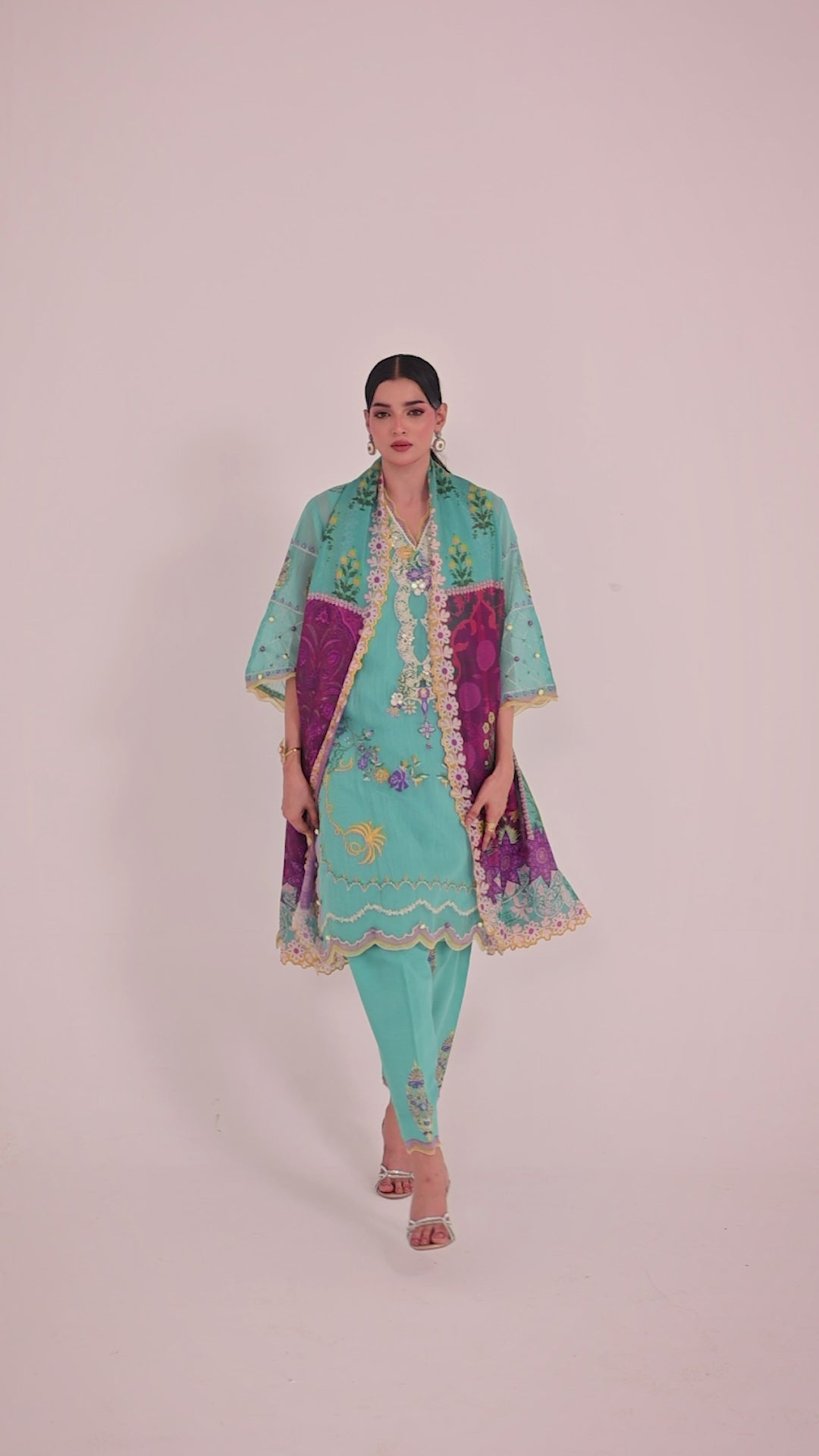 Unstitched Embroidered 3 Piece Muzlin Suit