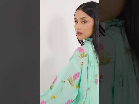 Unstitched Lawn 3 Piece Suit