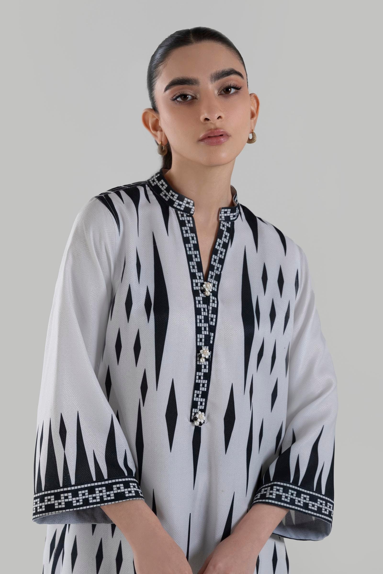 Stitched Basic Printed Shirt + Culotte Secondary image